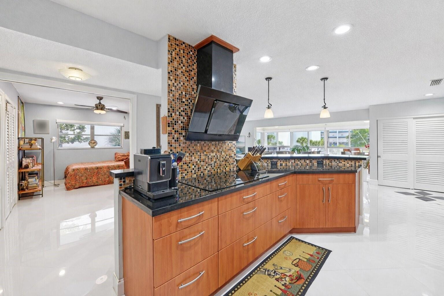 3090 NE 48th #314, Fort Lauderdale FL 33308