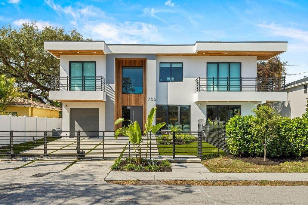 705 SW 8th, Fort Lauderdale FL 33315