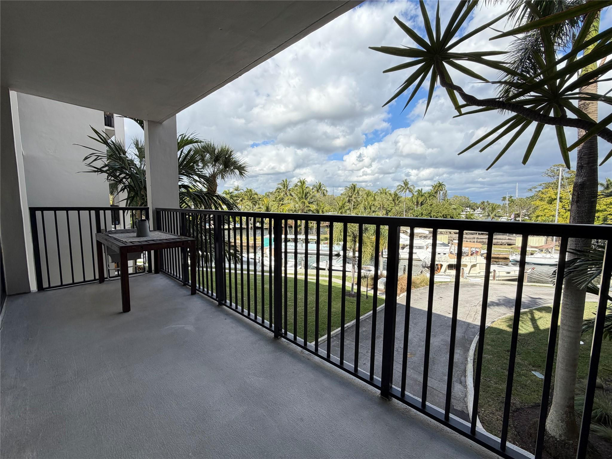 1301 River Reach #306, Fort Lauderdale FL 33315