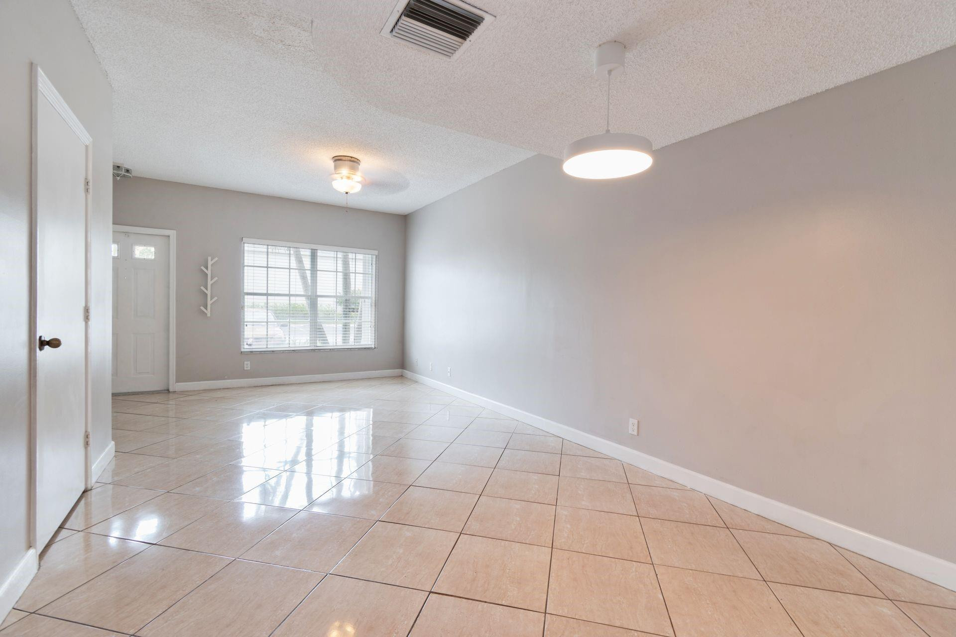 16721 Hemingway, Weston FL 33326