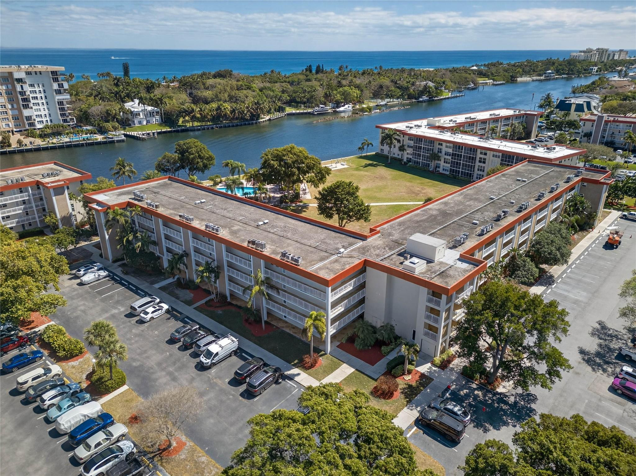 3150 NE 48th #414, Lighthouse Point FL 33064