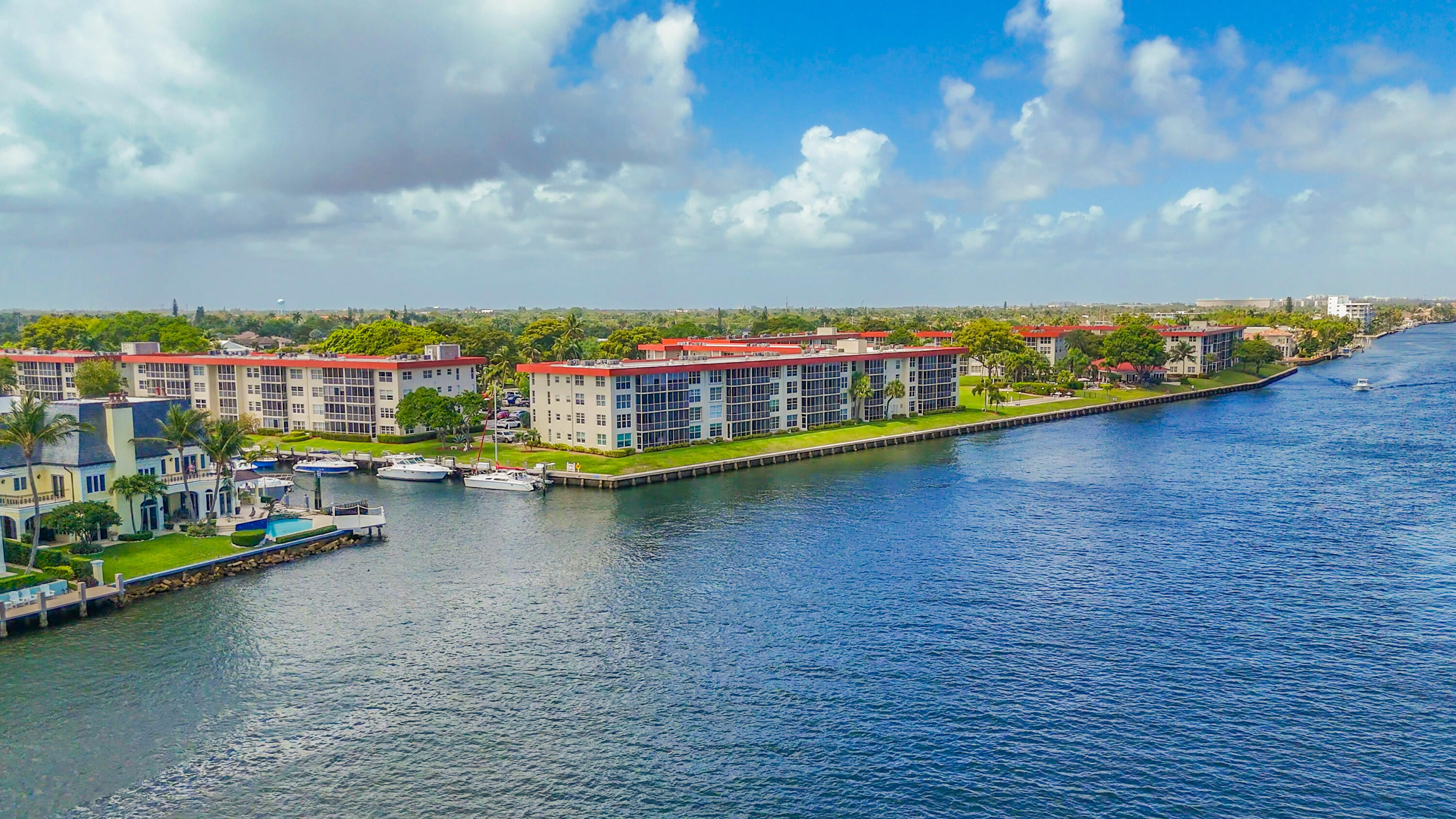 3150 NE 48th #414, Lighthouse Point FL 33064