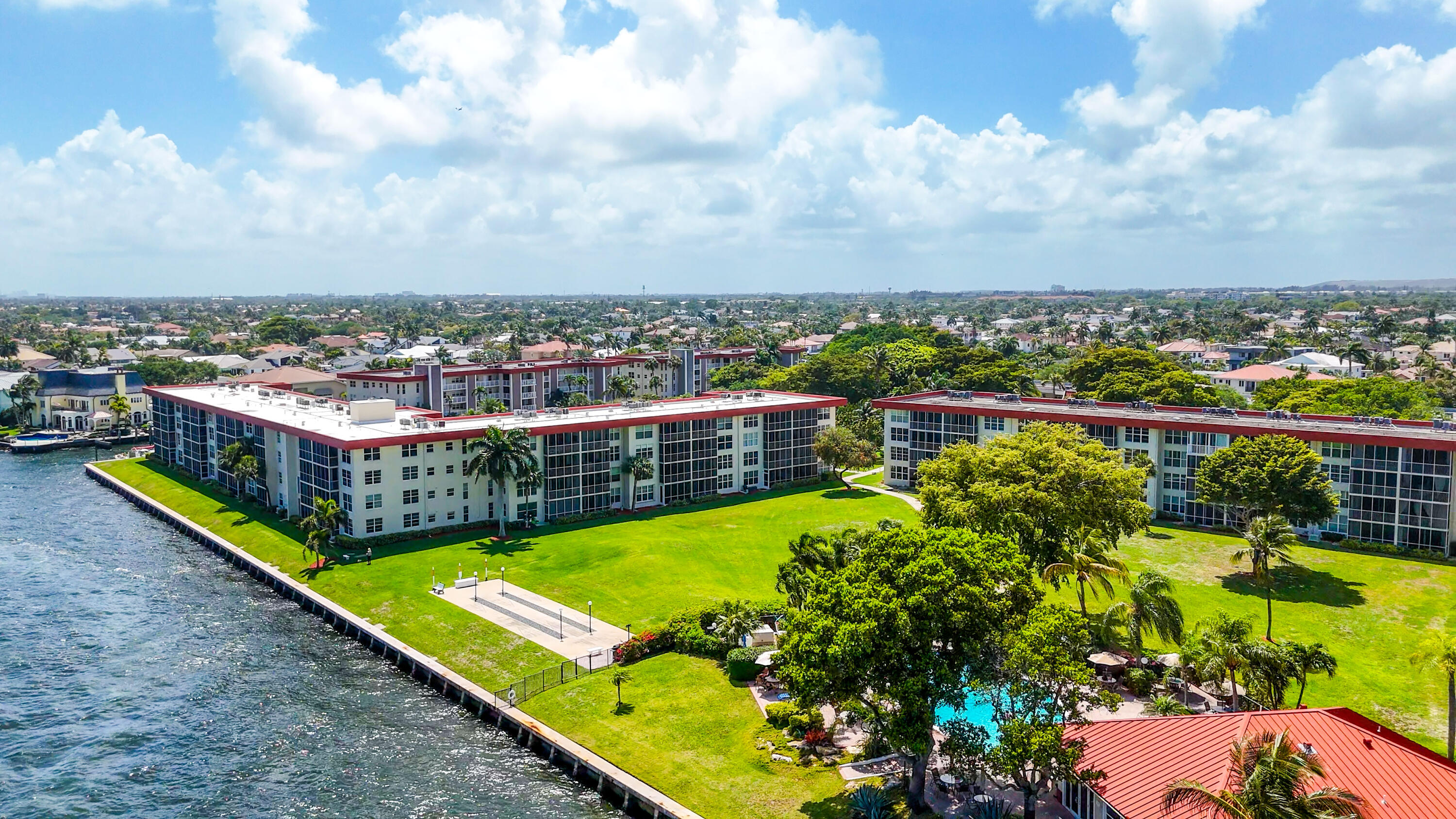 3150 NE 48th #414, Lighthouse Point FL 33064