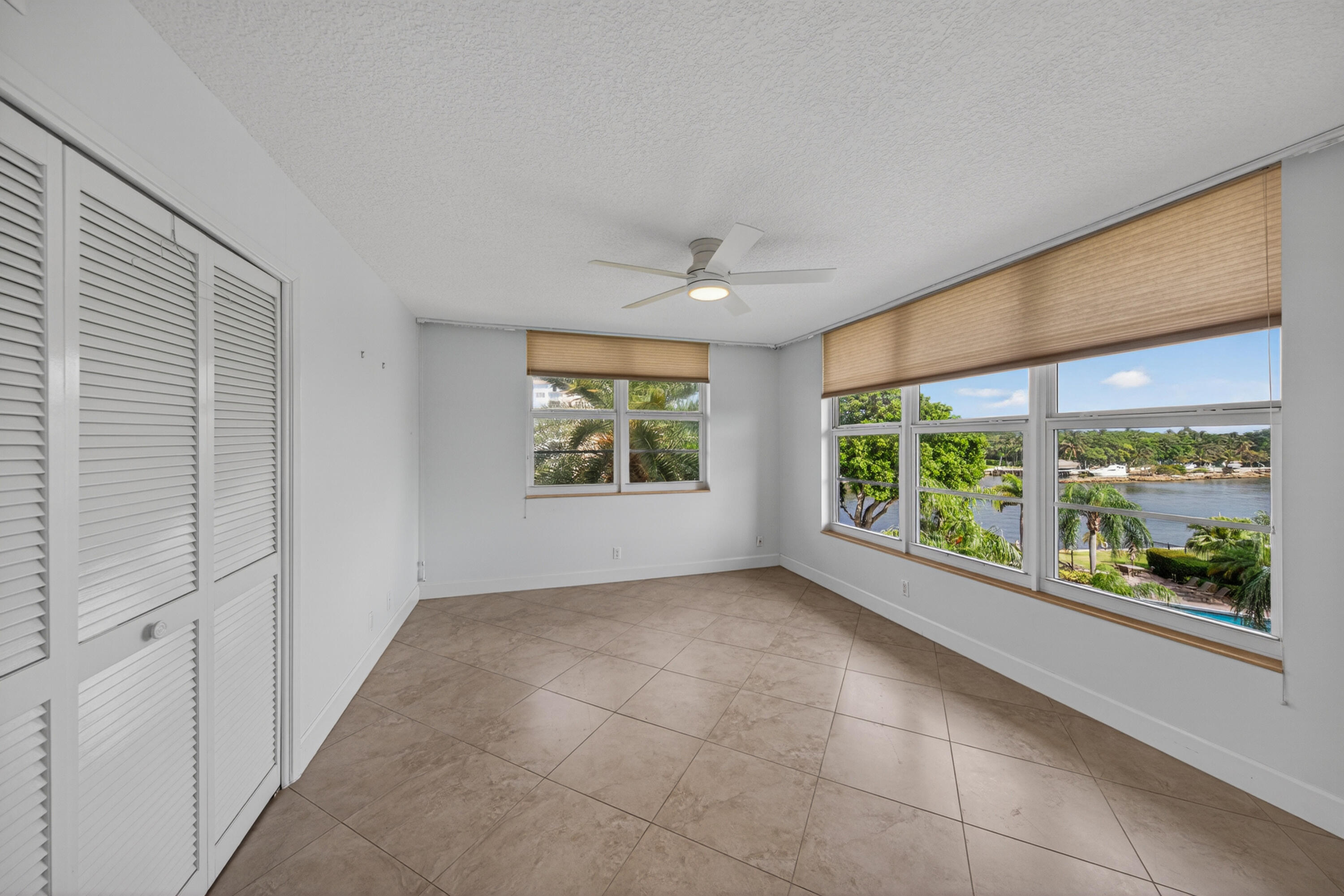 3150 NE 48th #414, Lighthouse Point FL 33064
