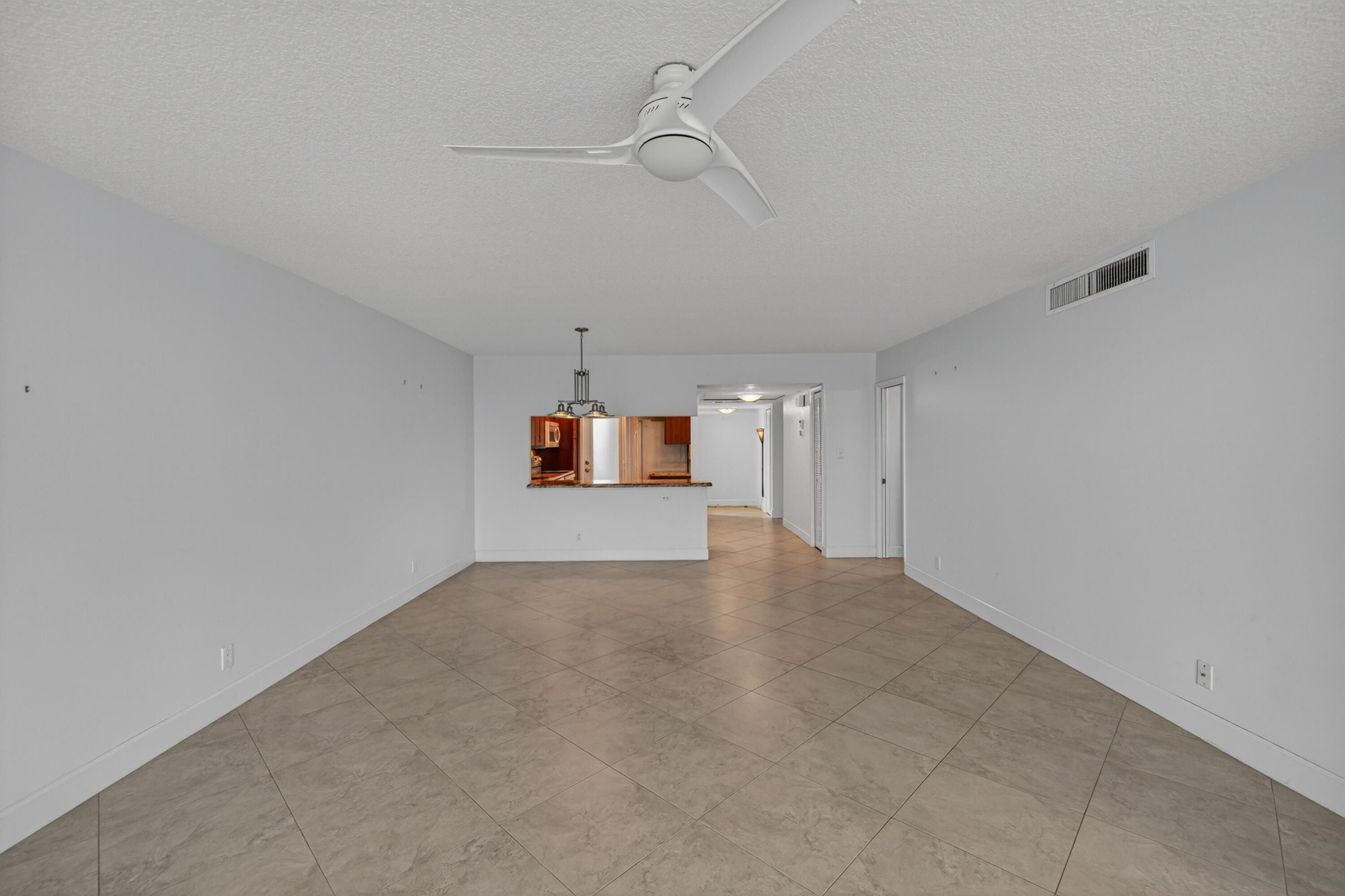 3150 NE 48th #414, Lighthouse Point FL 33064
