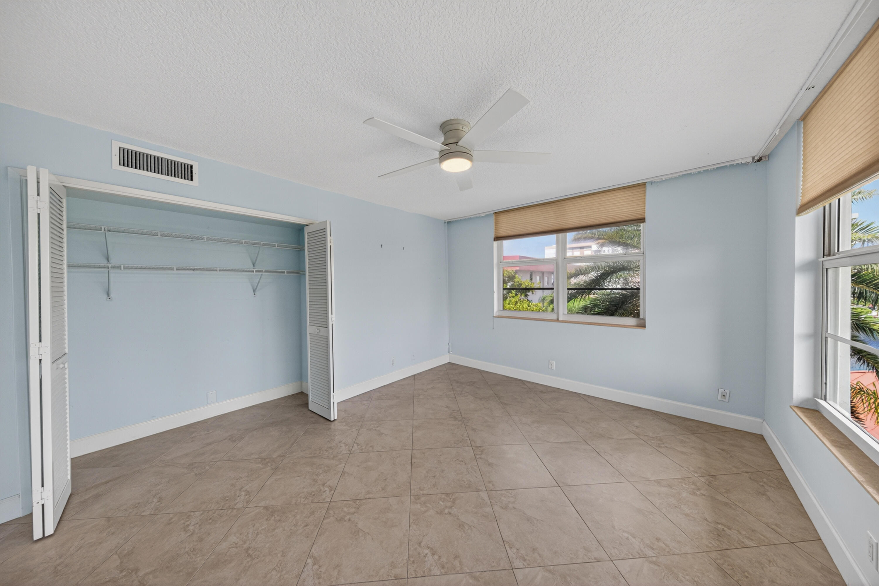 3150 NE 48th #414, Lighthouse Point FL 33064