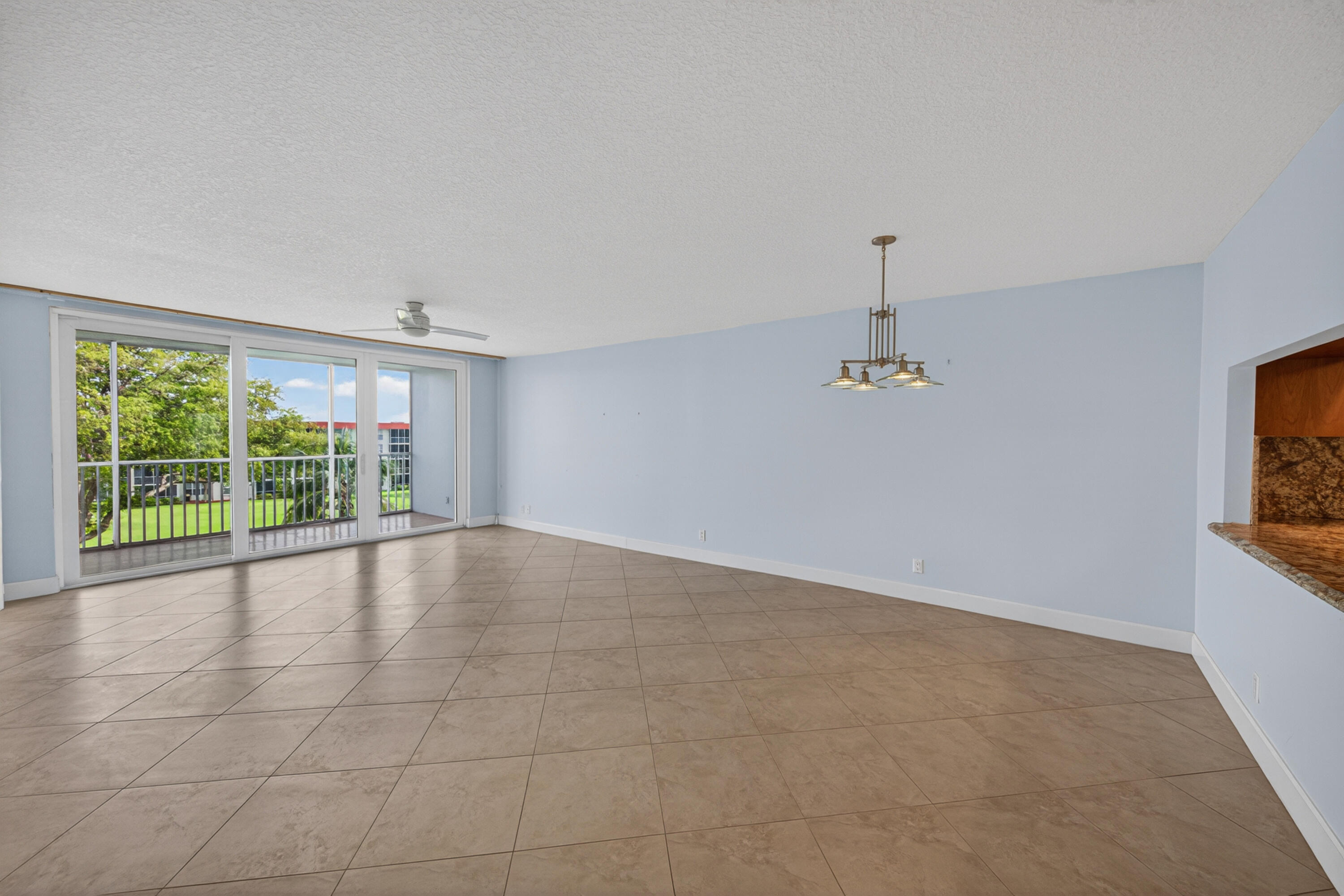 3150 NE 48th #414, Lighthouse Point FL 33064
