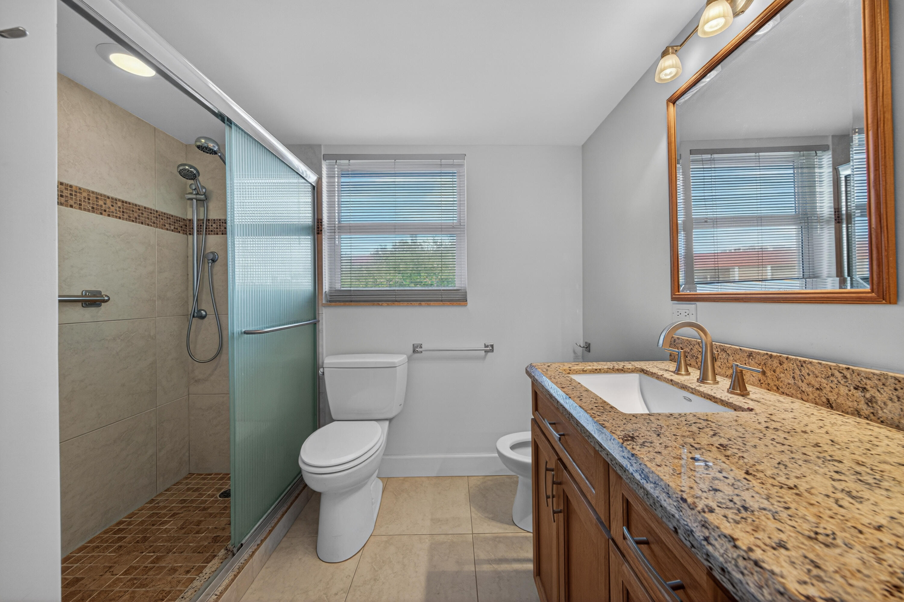 3150 NE 48th #414, Lighthouse Point FL 33064