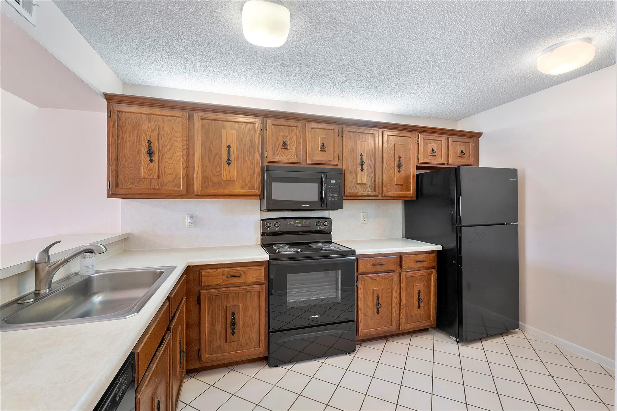 6519 Coral Lake #207, Margate FL 33063