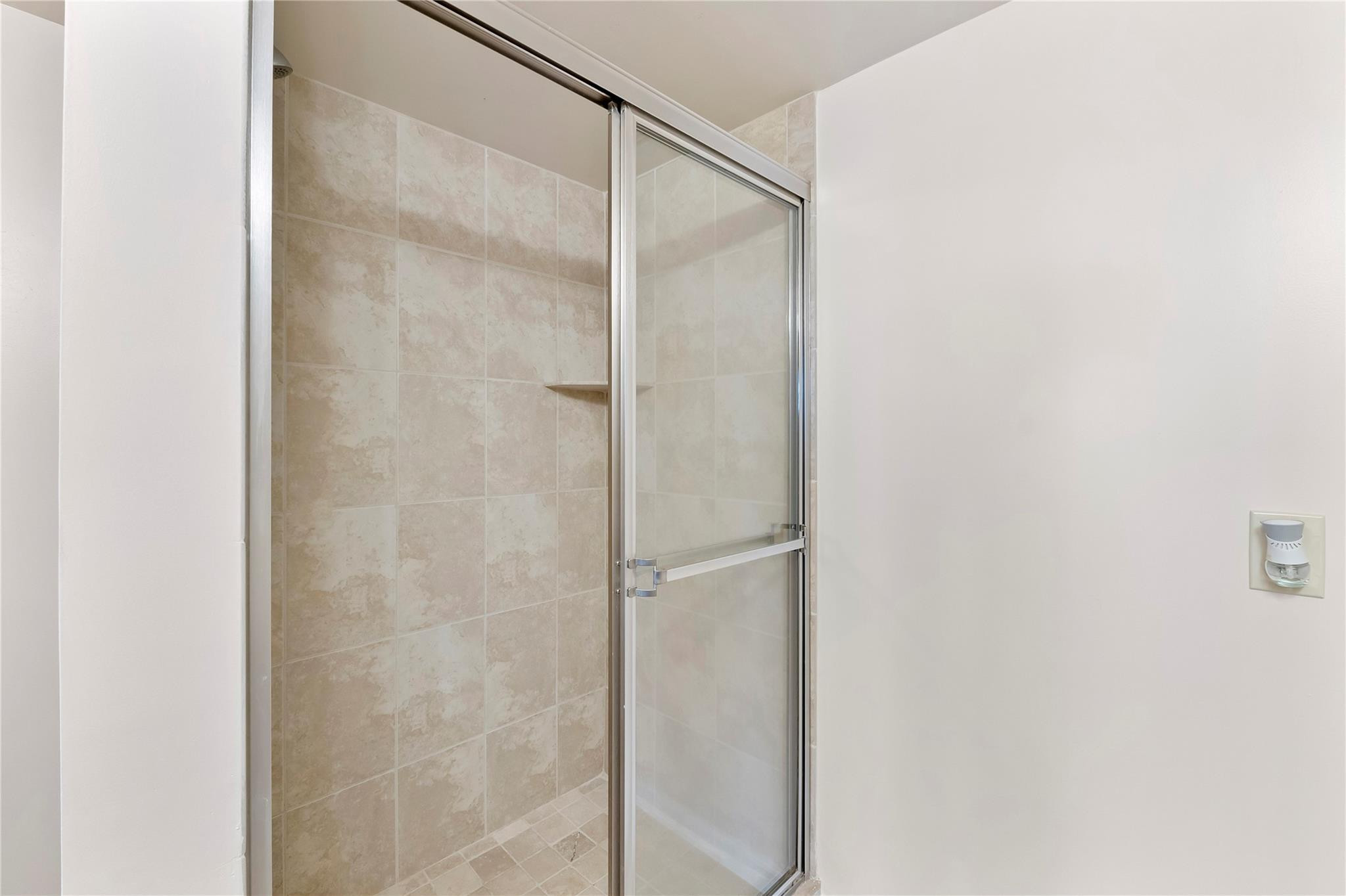 6519 Coral Lake #207, Margate FL 33063