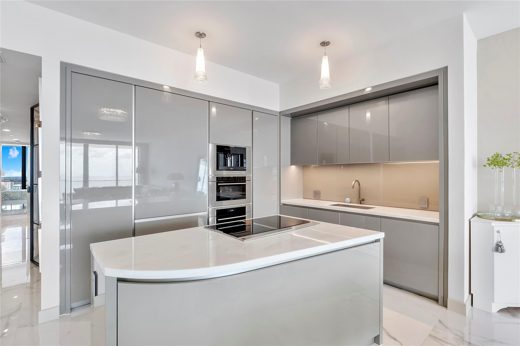 18975 Collins #3401, Sunny Isles Beach FL 33160