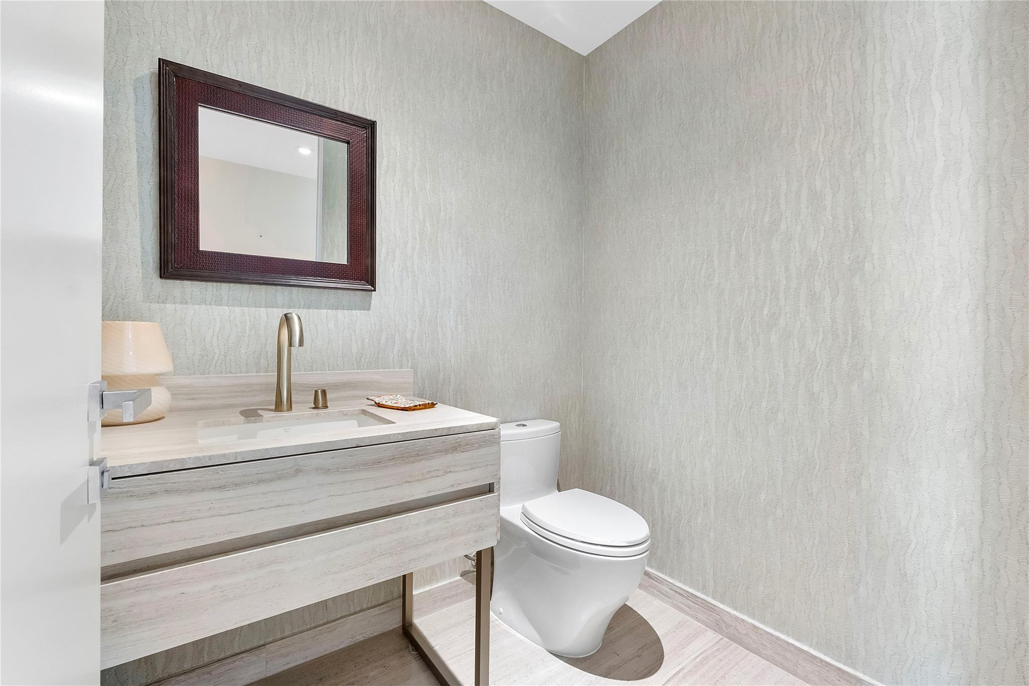 18975 Collins #3401, Sunny Isles Beach FL 33160