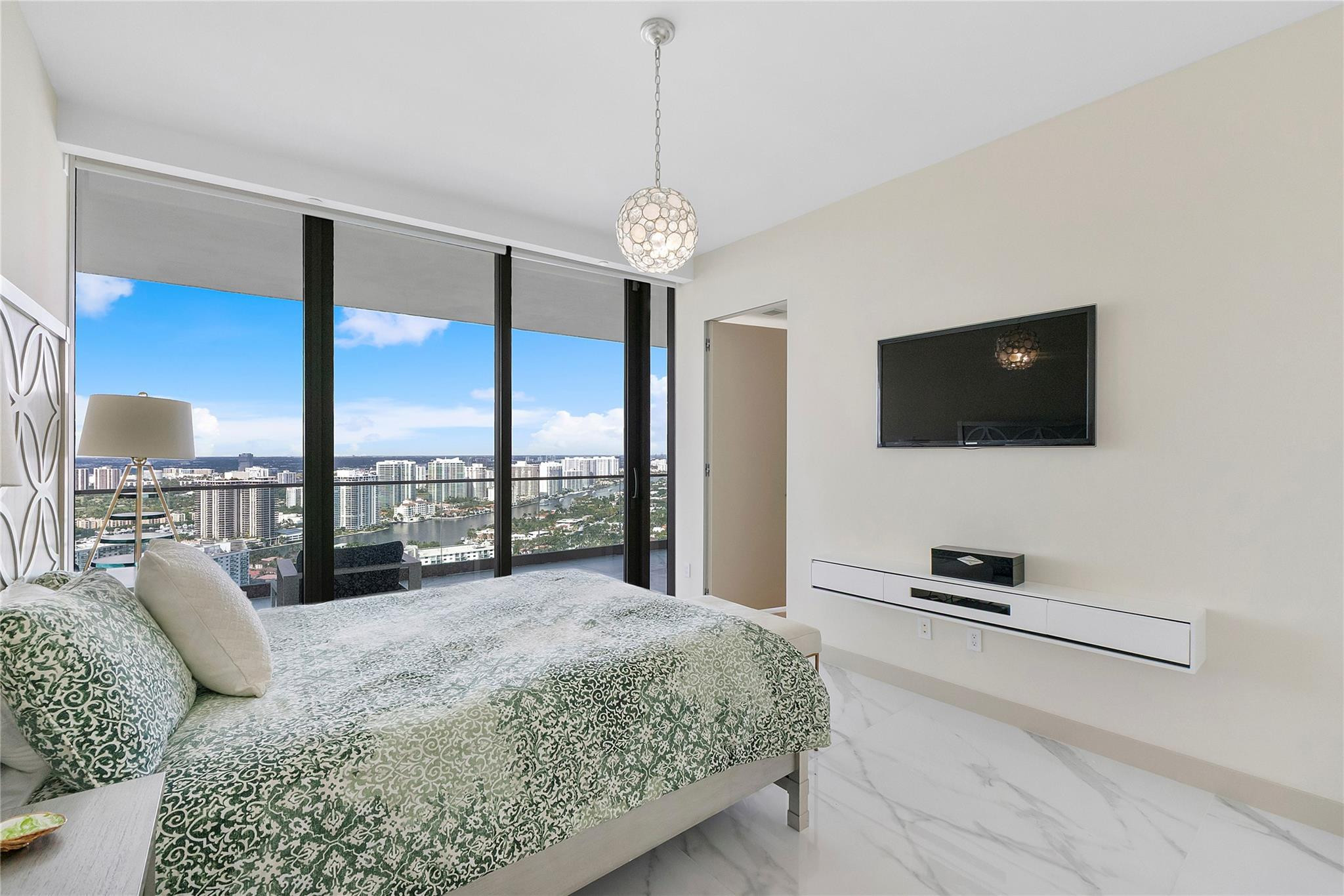 18975 Collins #3401, Sunny Isles Beach FL 33160