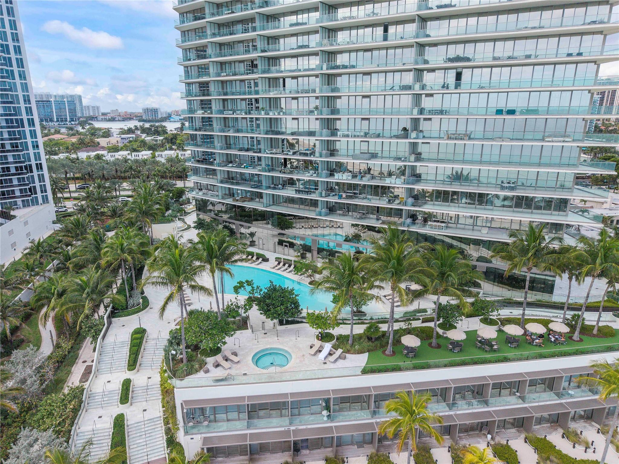 18975 Collins #3401, Sunny Isles Beach FL 33160
