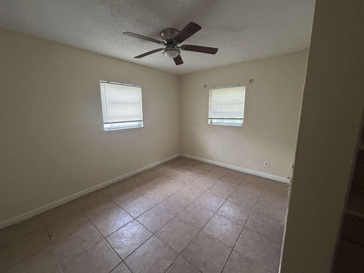 3370 NW 8th, Lauderhill FL 33311