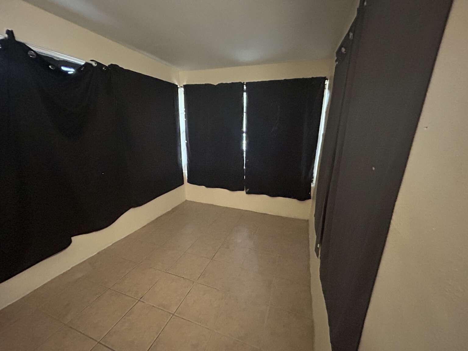 3370 NW 8th, Lauderhill FL 33311