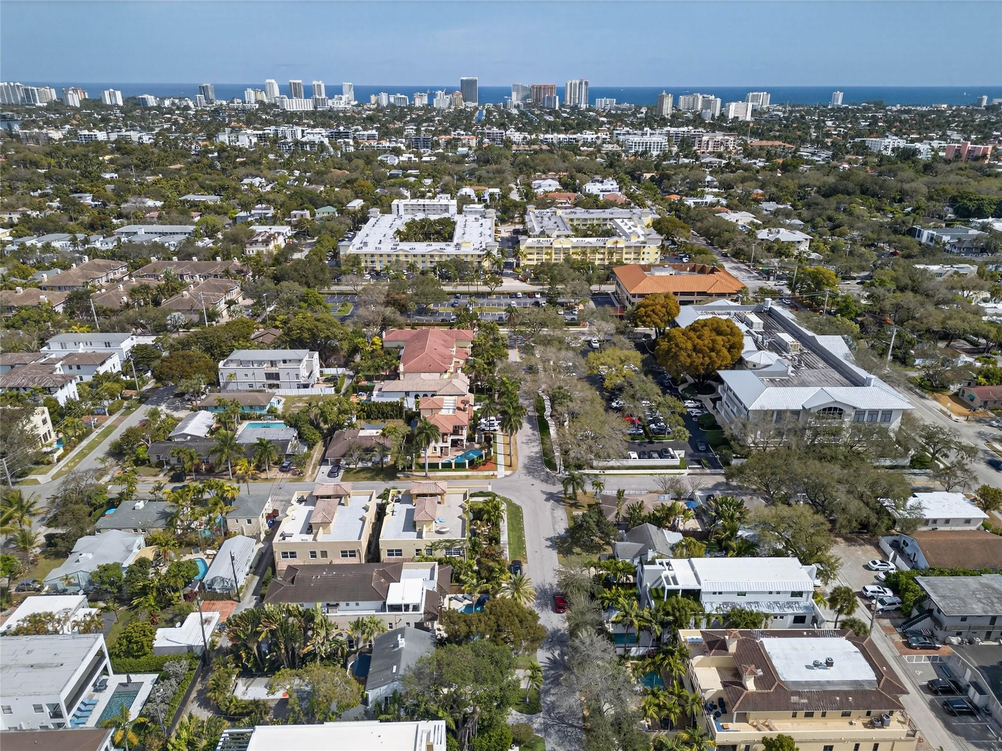 1215 NE 1st, Fort Lauderdale FL 33301