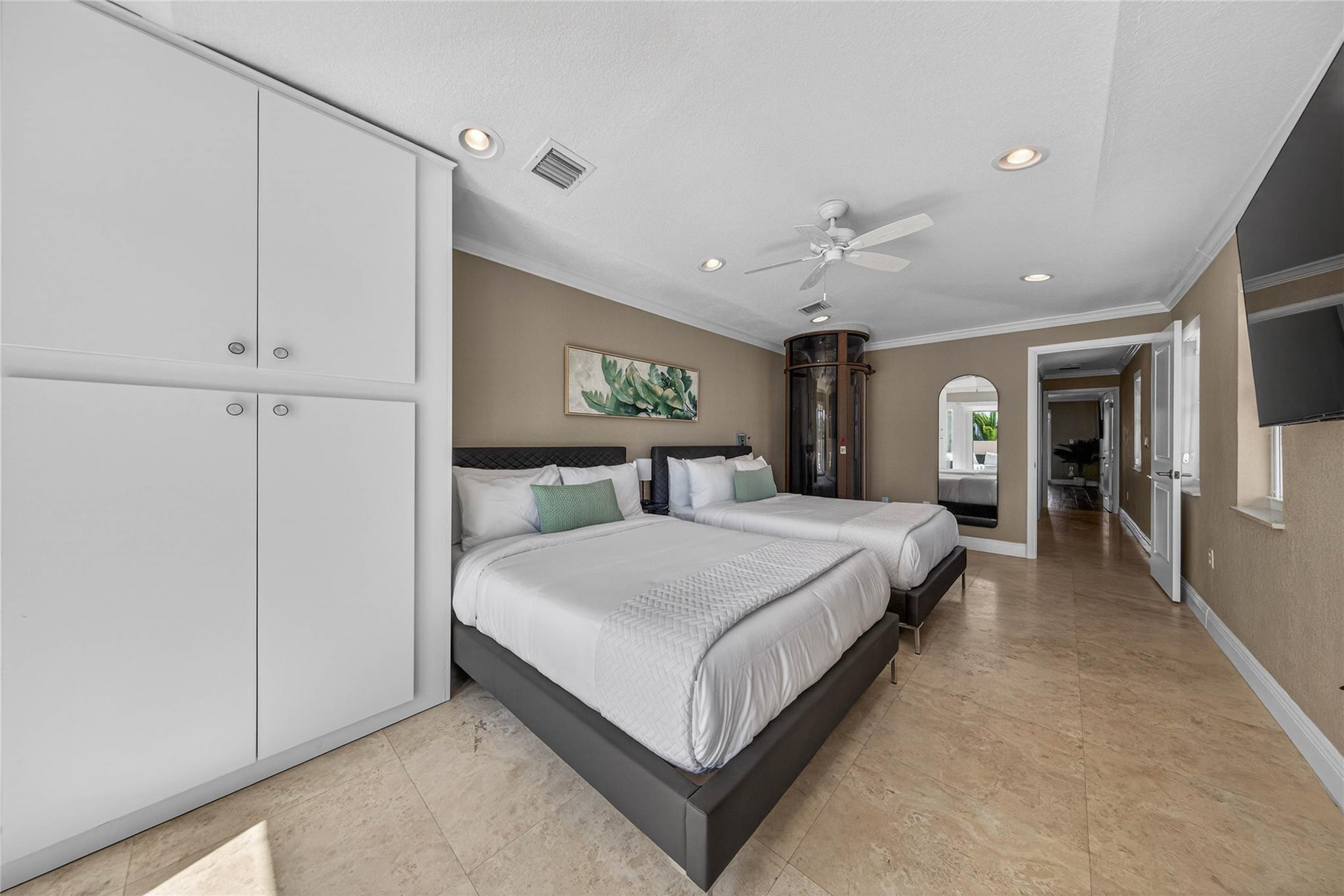 1215 NE 1st, Fort Lauderdale FL 33301