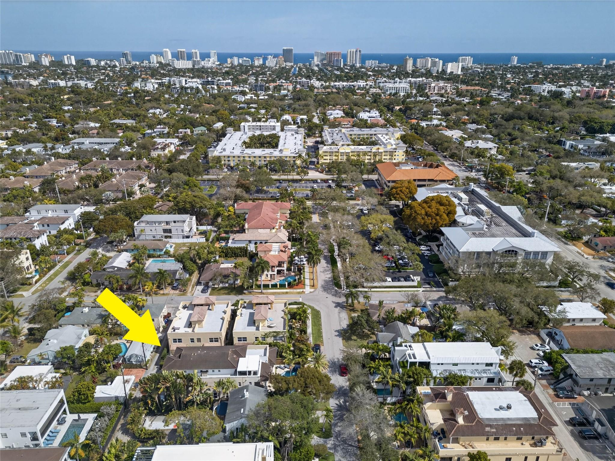 1215 NE 1st, Fort Lauderdale FL 33301