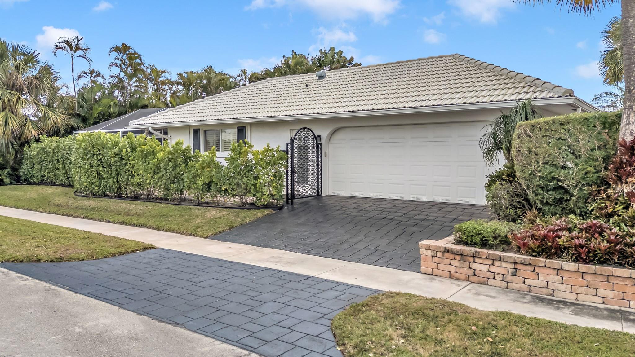 1080 Walnut, Boca Raton FL 33486