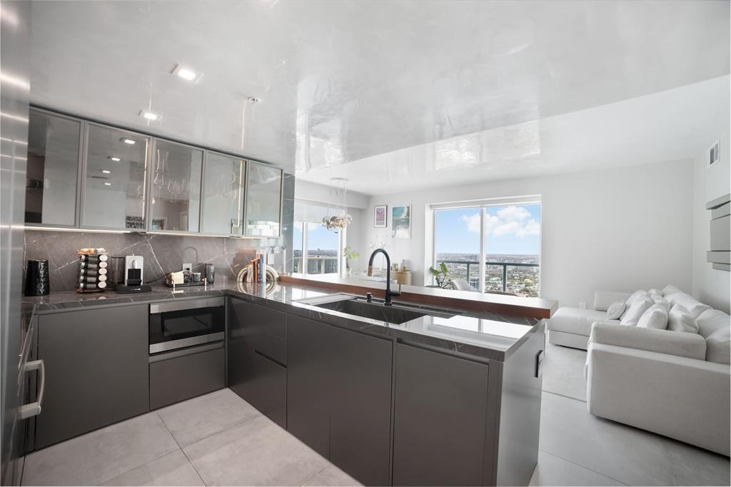1900 N Bayshore #4411, Miami FL 33132
