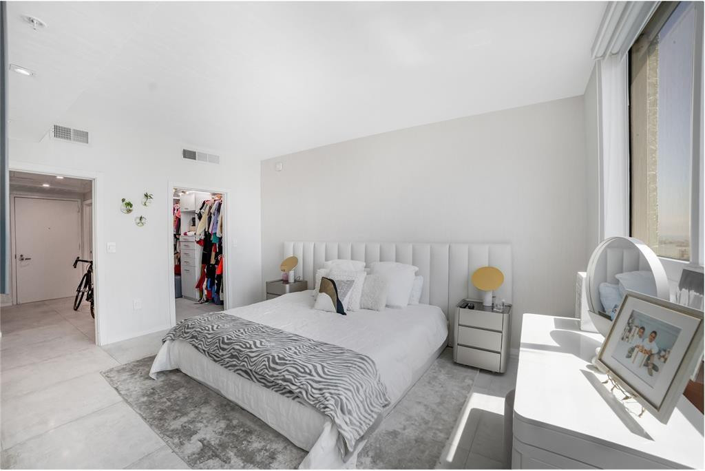 1900 N Bayshore #4411, Miami FL 33132