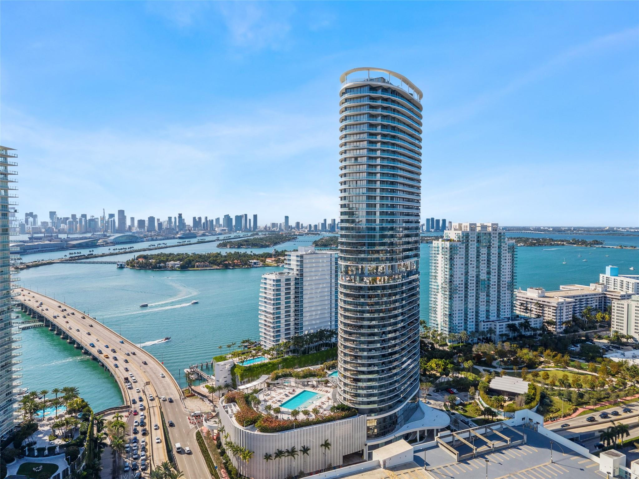 500 Alton #1006, Miami Beach FL 33139