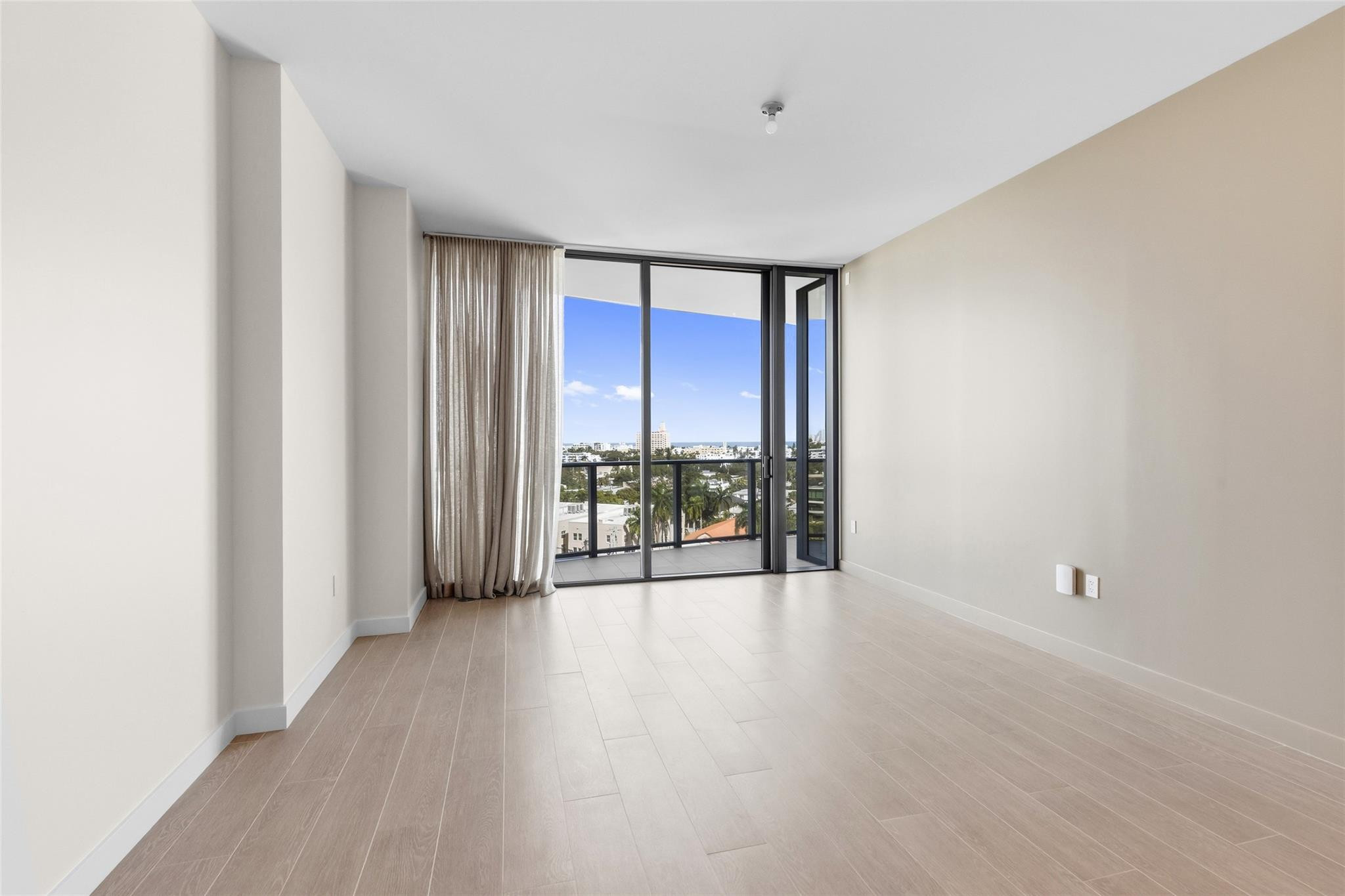 500 Alton #1006, Miami Beach FL 33139