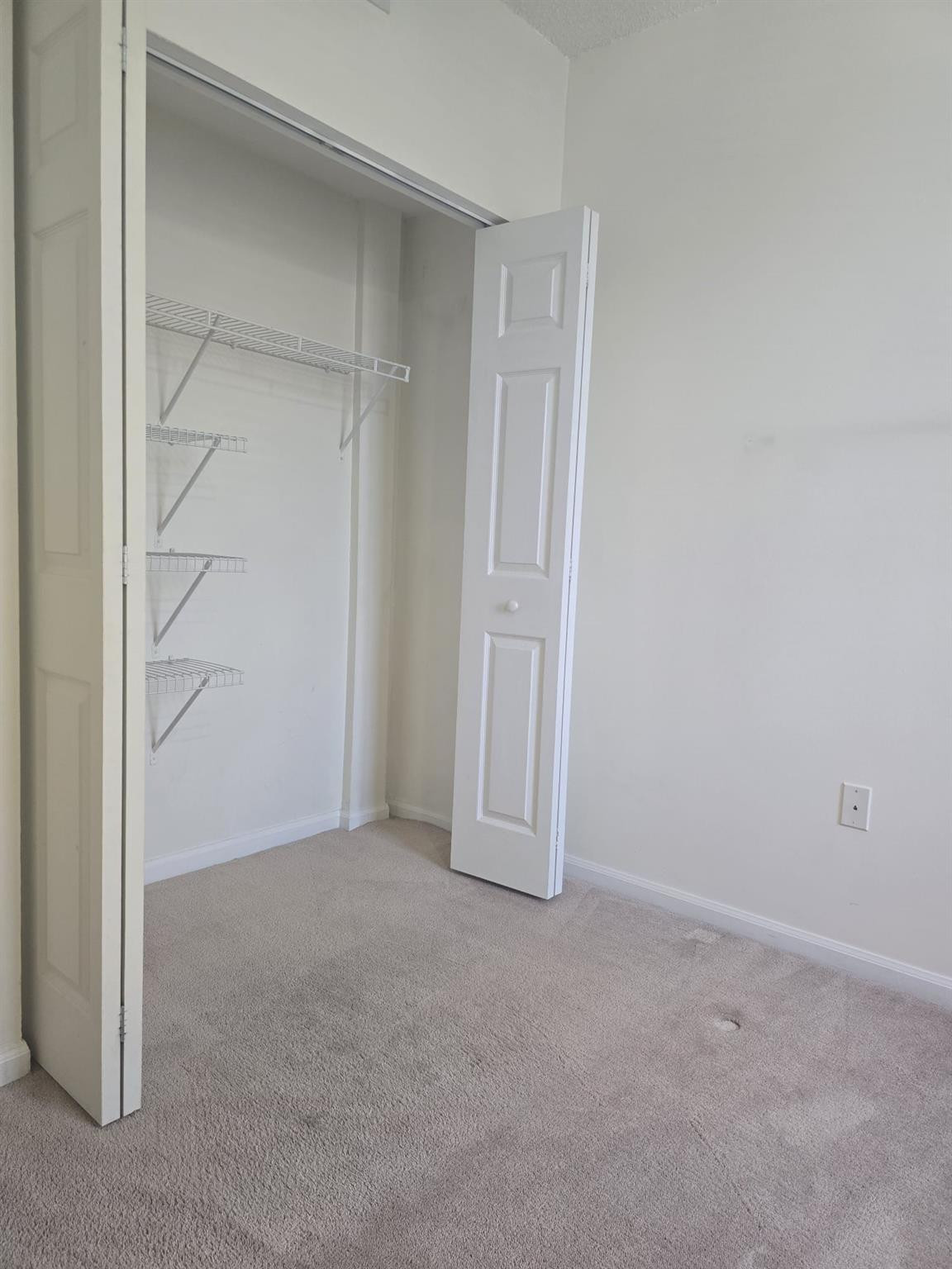 7970 N Nob Hill #205, Tamarac FL 33321