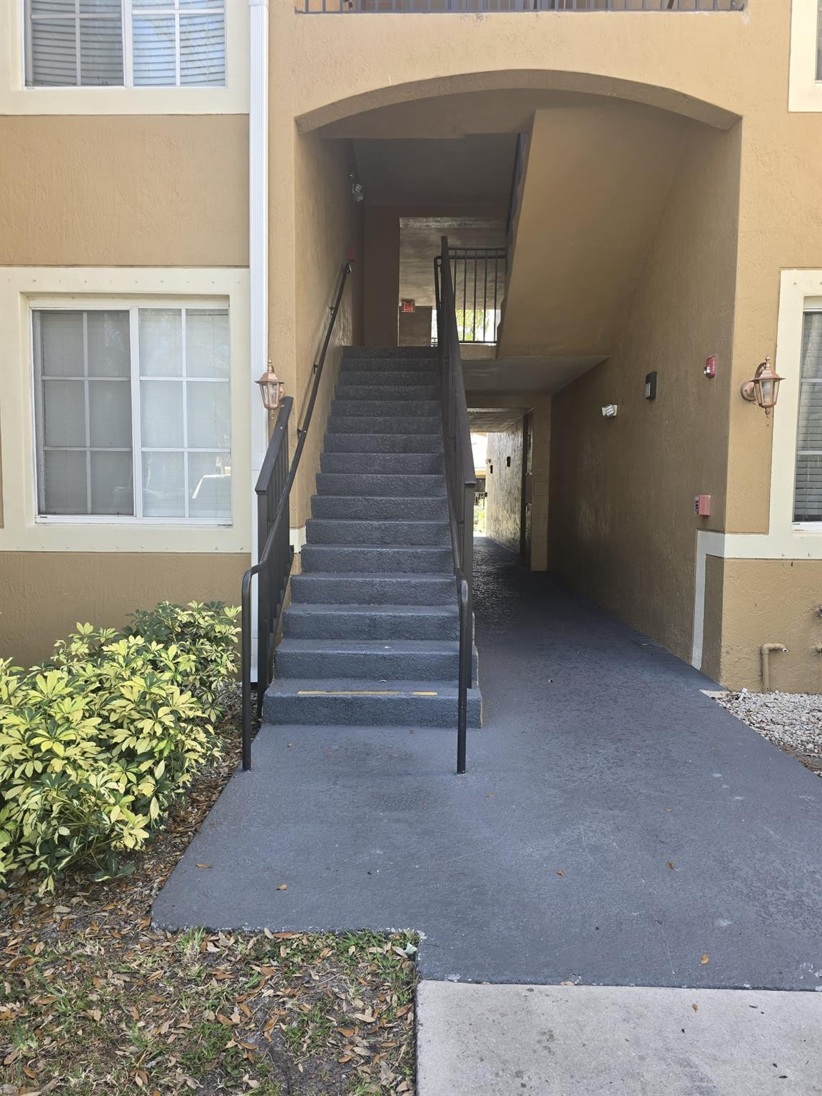 7970 N Nob Hill #205, Tamarac FL 33321