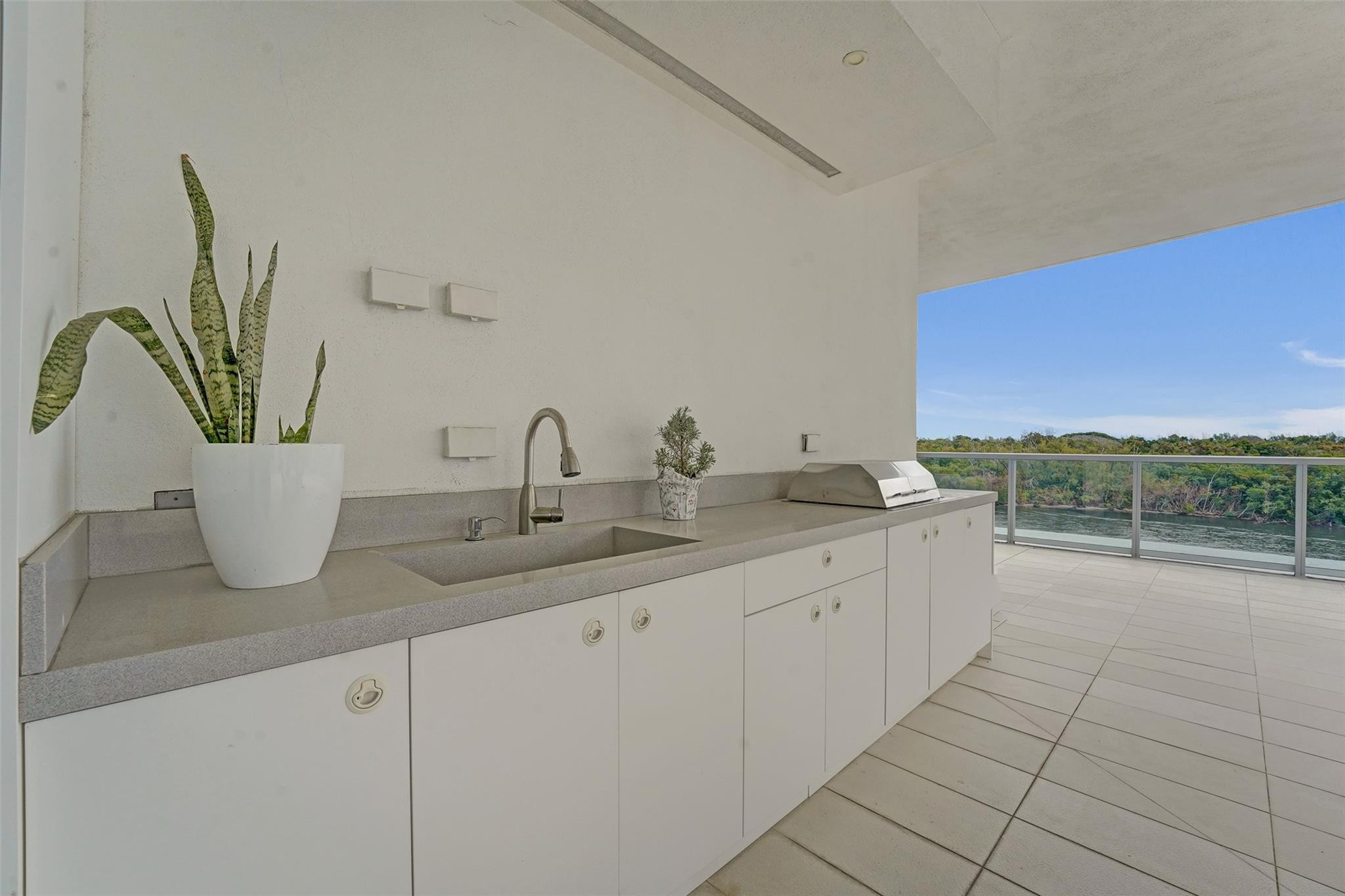 920 Intracoastal #503, Fort Lauderdale FL 33304