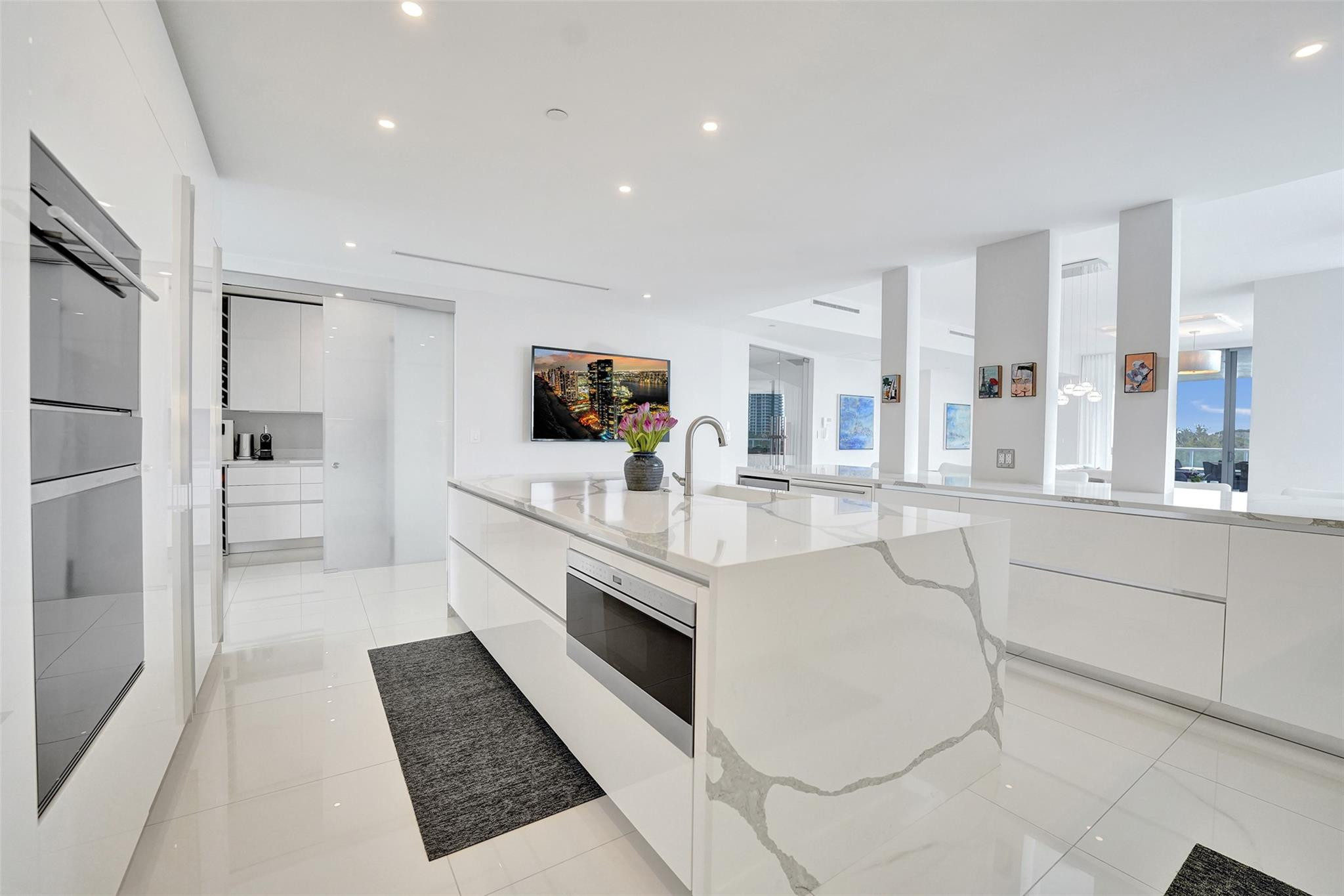 920 Intracoastal #503, Fort Lauderdale FL 33304