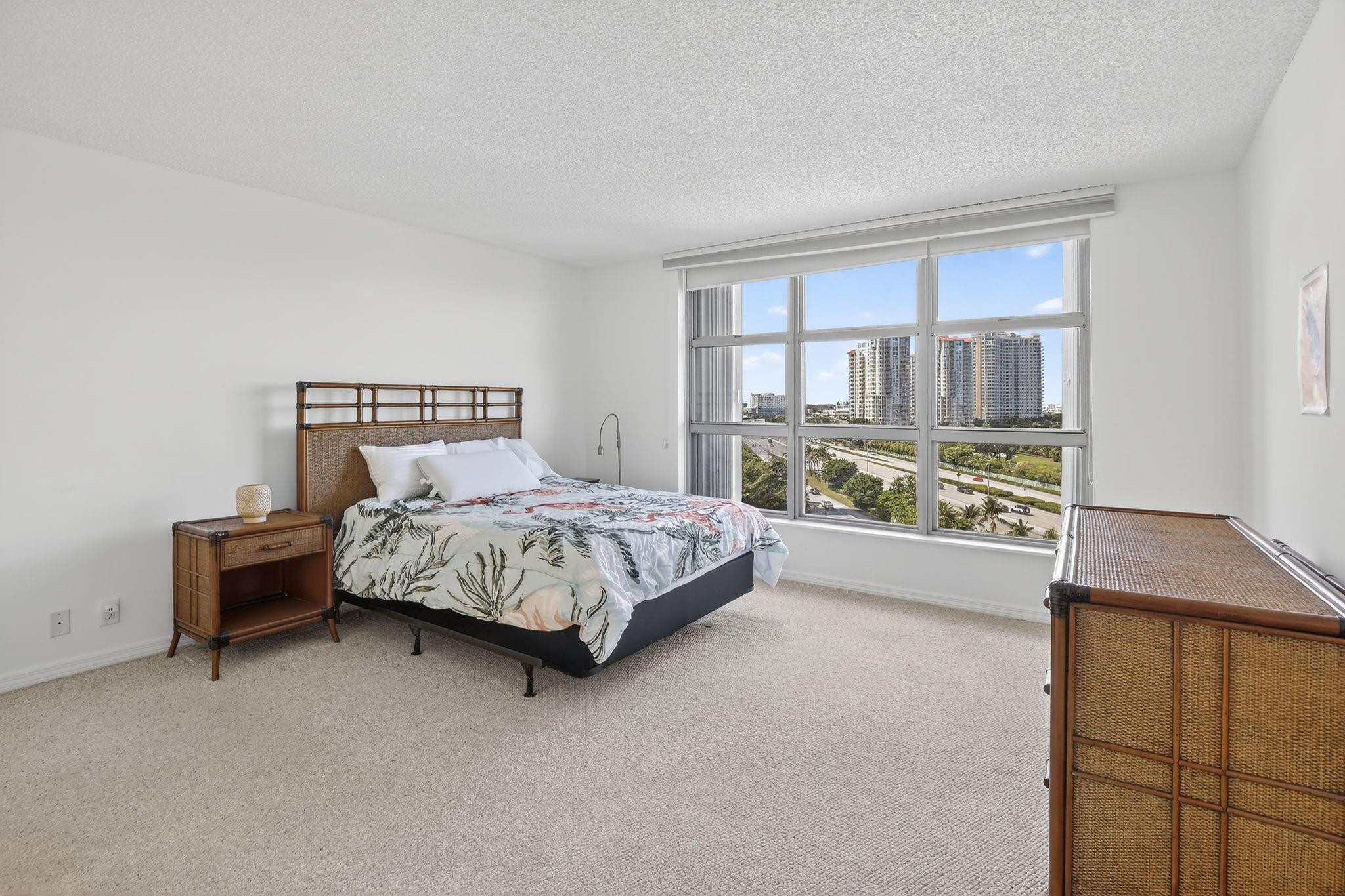 3400 NE 192nd #1008, Miami FL 33180