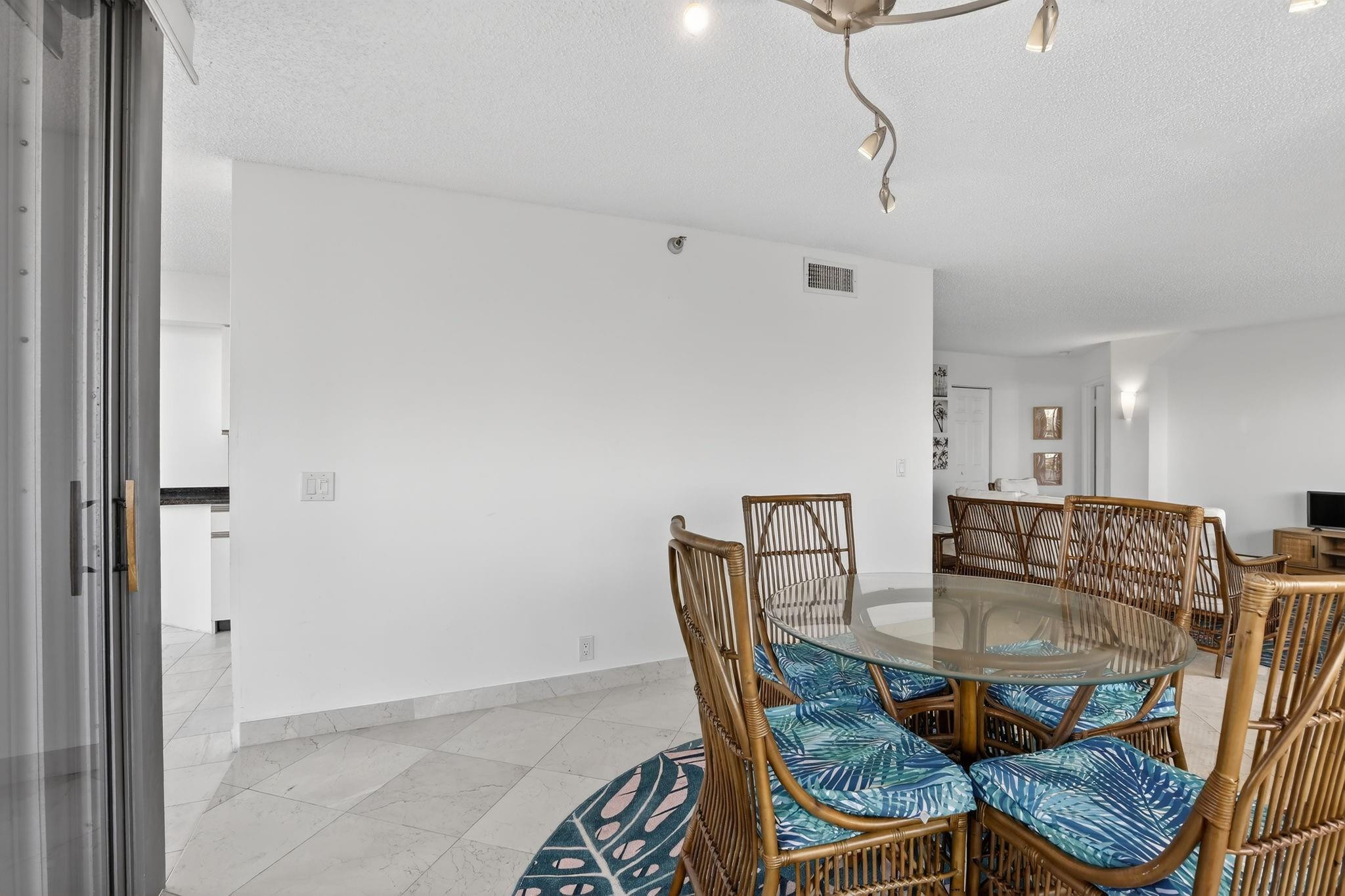 3400 NE 192nd #1008, Miami FL 33180
