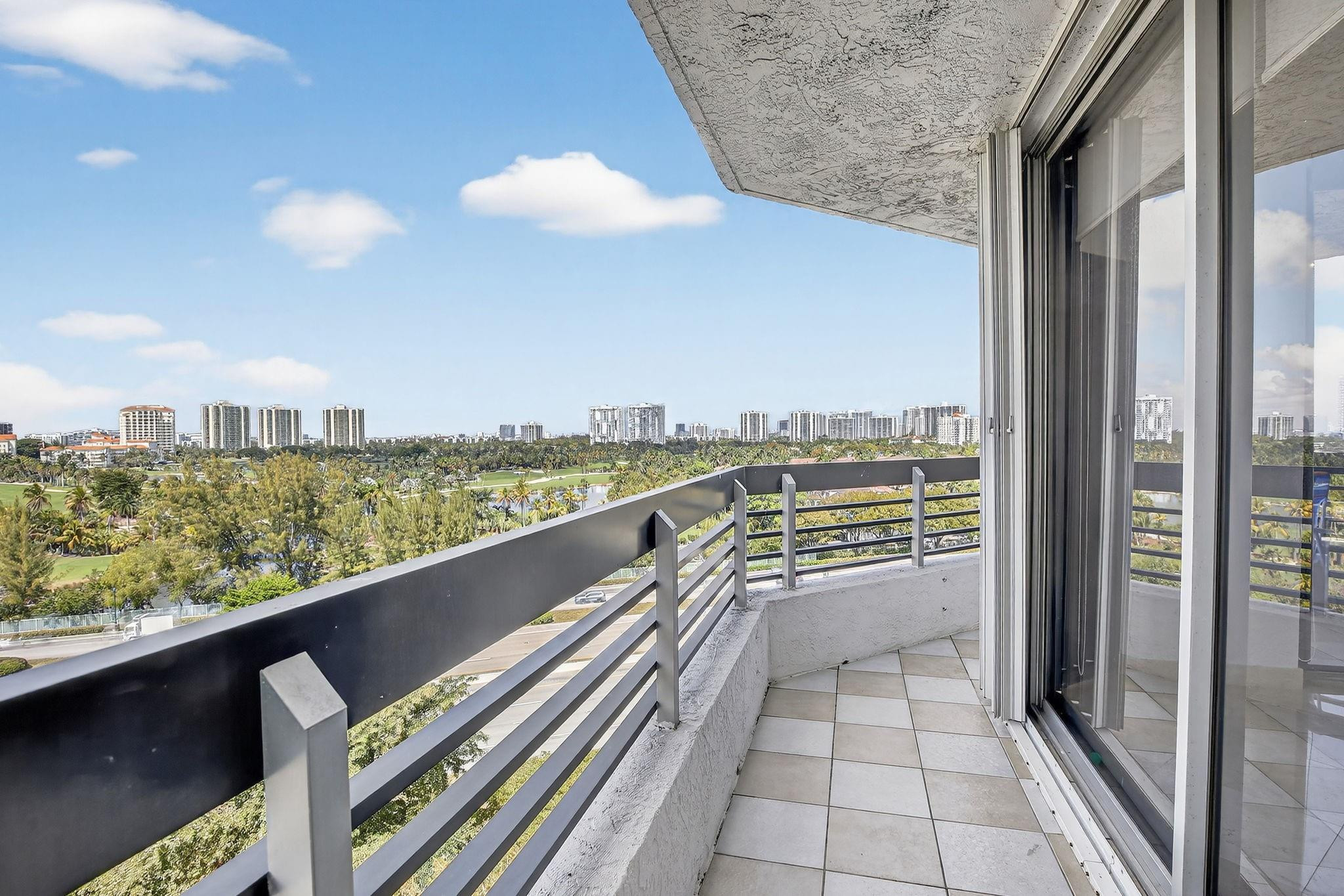 3400 NE 192nd #1008, Miami FL 33180