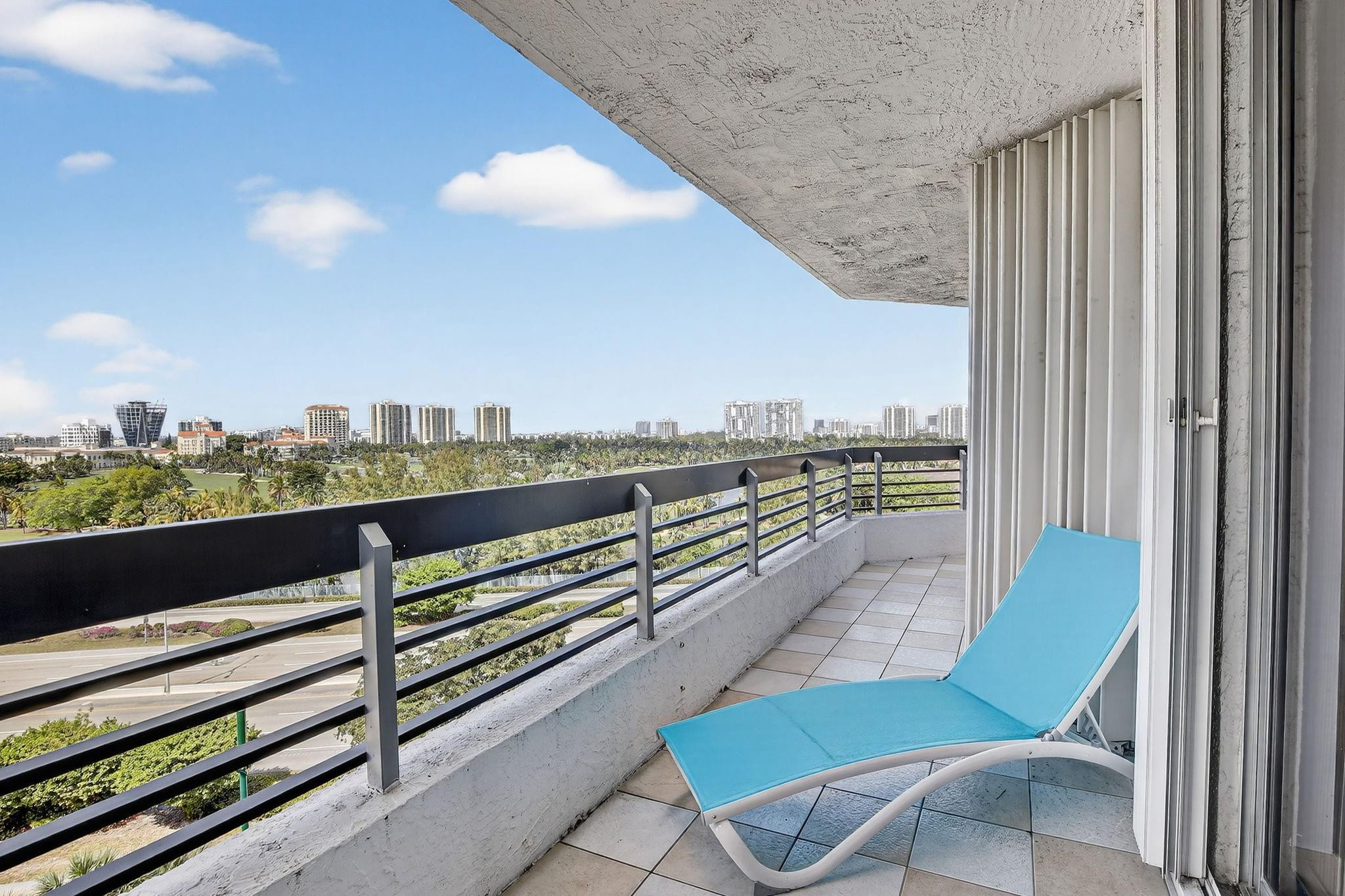 3400 NE 192nd #1008, Miami FL 33180