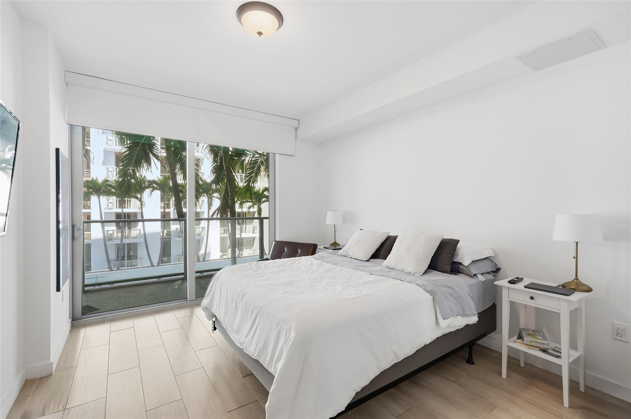 1600 SW 1st #510, Miami FL 33129