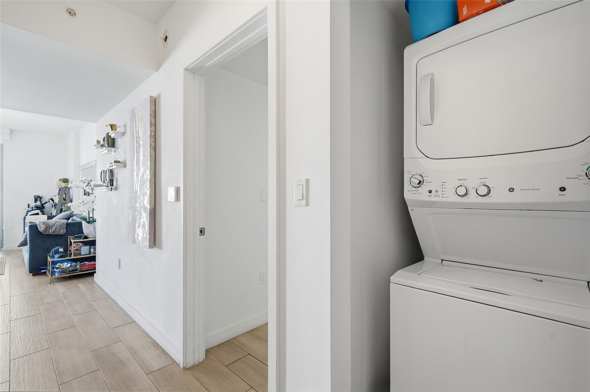 1600 SW 1st #510, Miami FL 33129