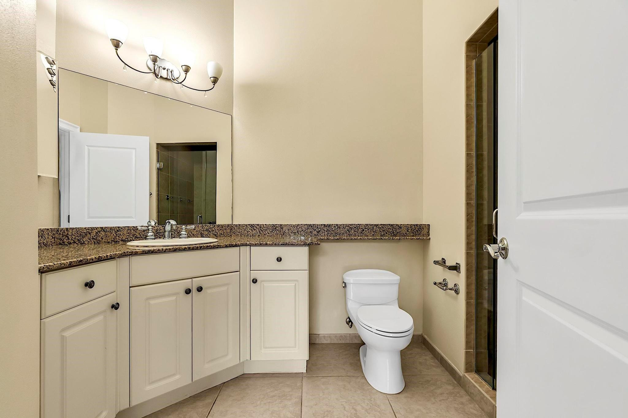 16102 Emerald Estates #108, Weston FL 33331