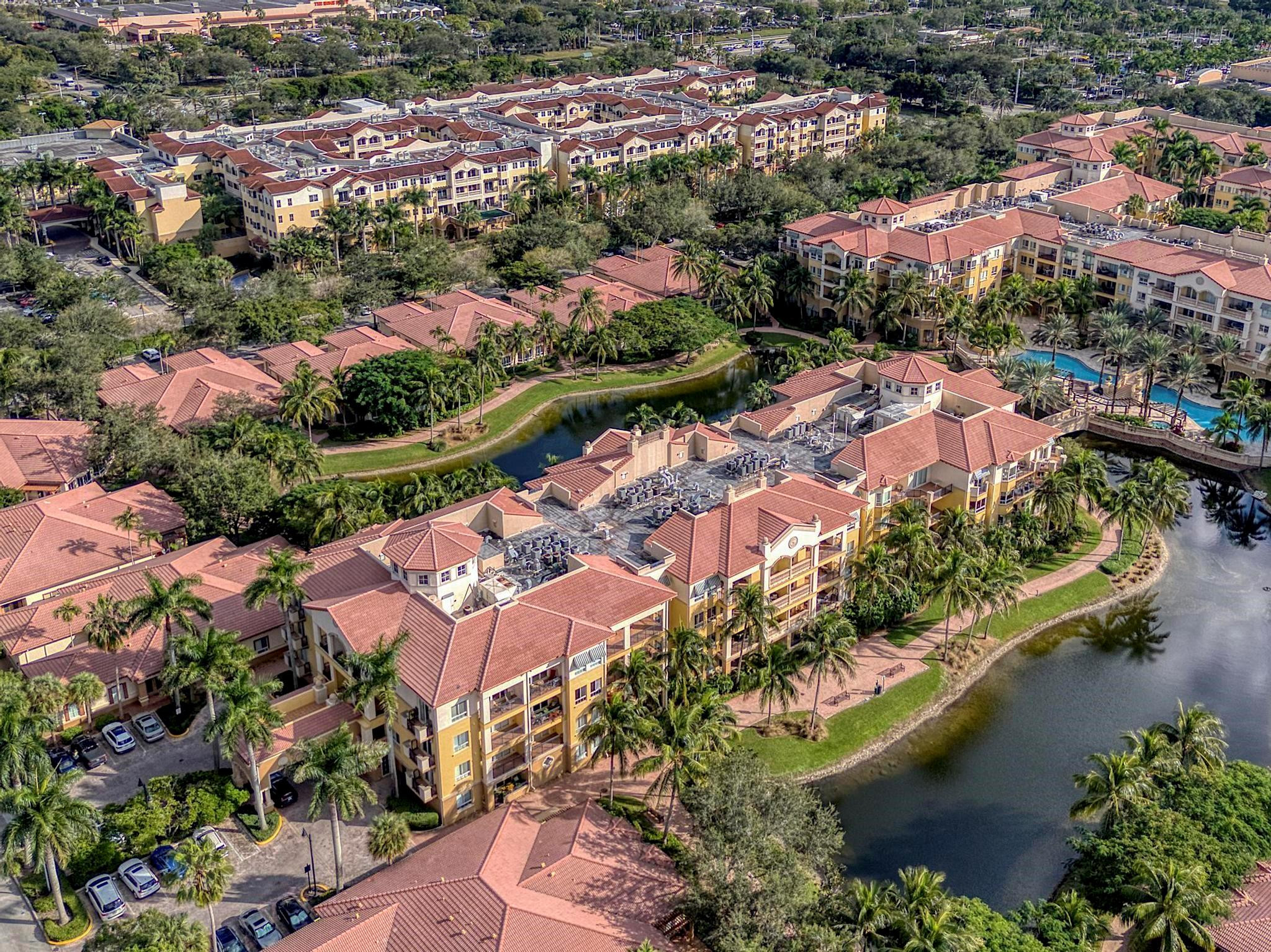 16102 Emerald Estates #108, Weston FL 33331