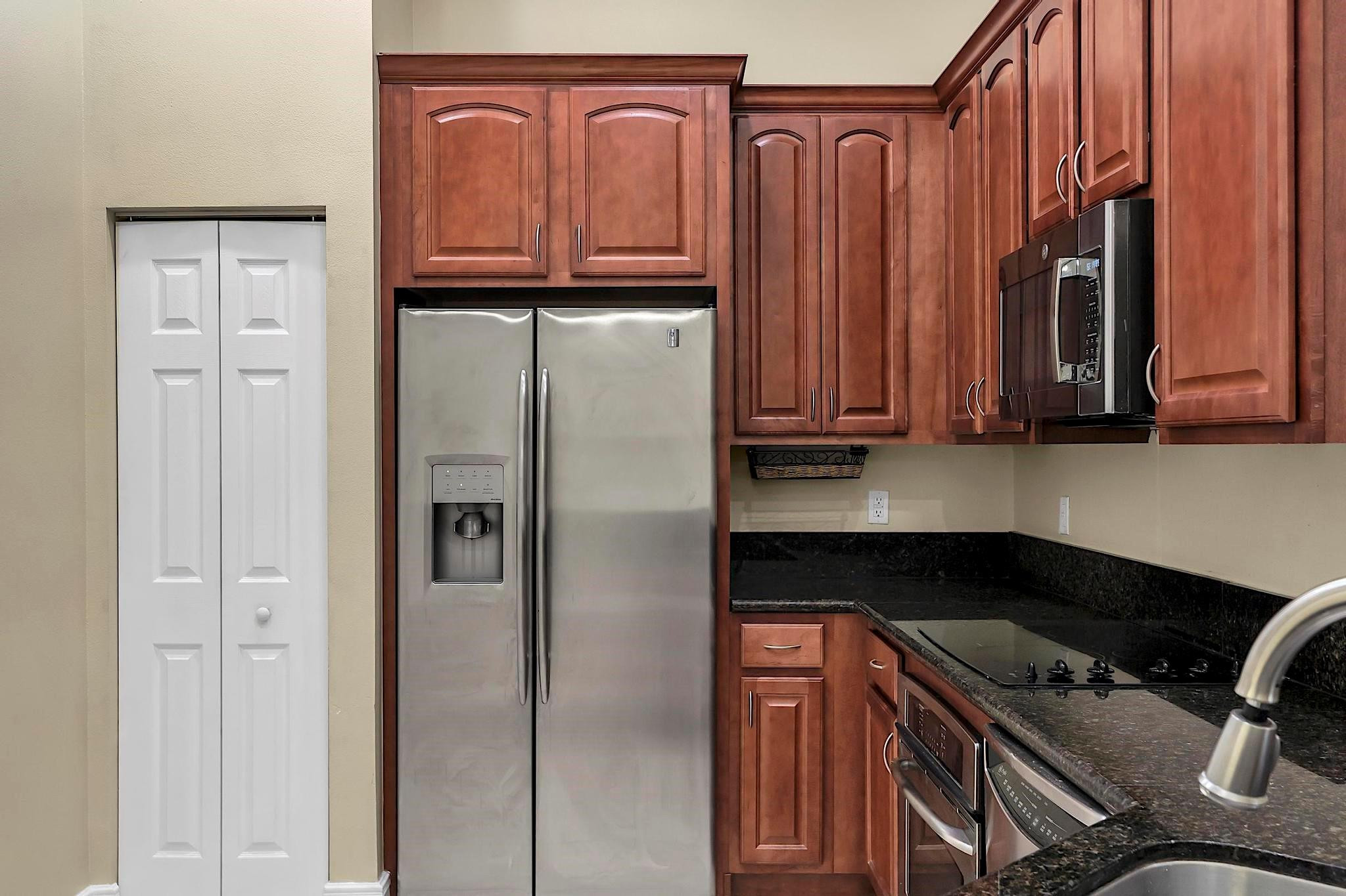 16102 Emerald Estates #108, Weston FL 33331