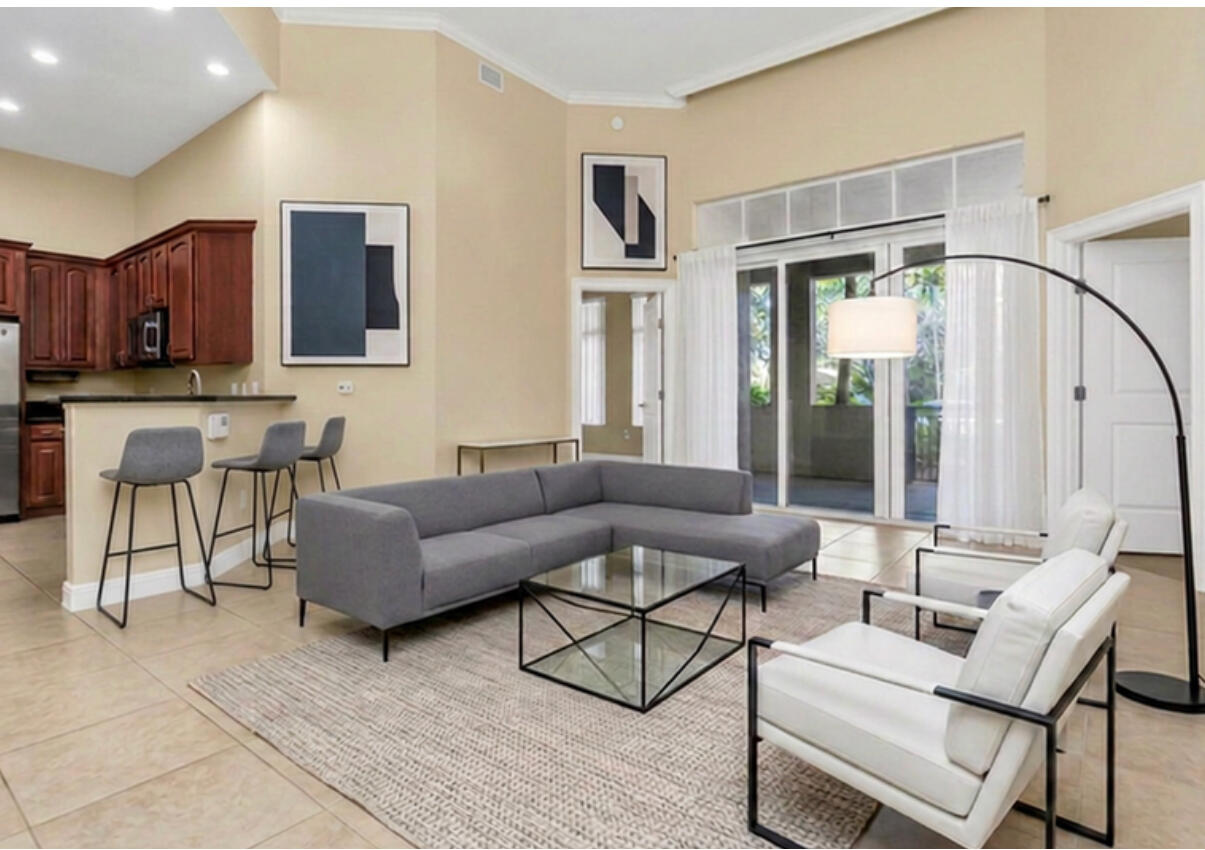 16102 Emerald Estates #108, Weston FL 33331