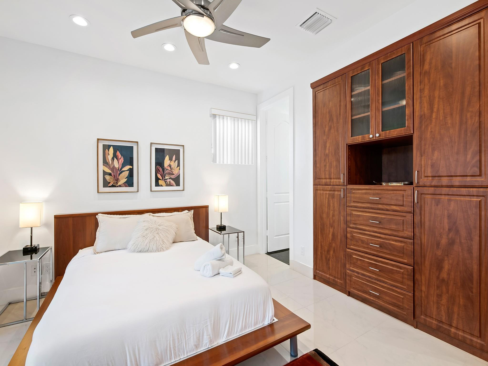 1612 SE 13, Fort Lauderdale FL 33316