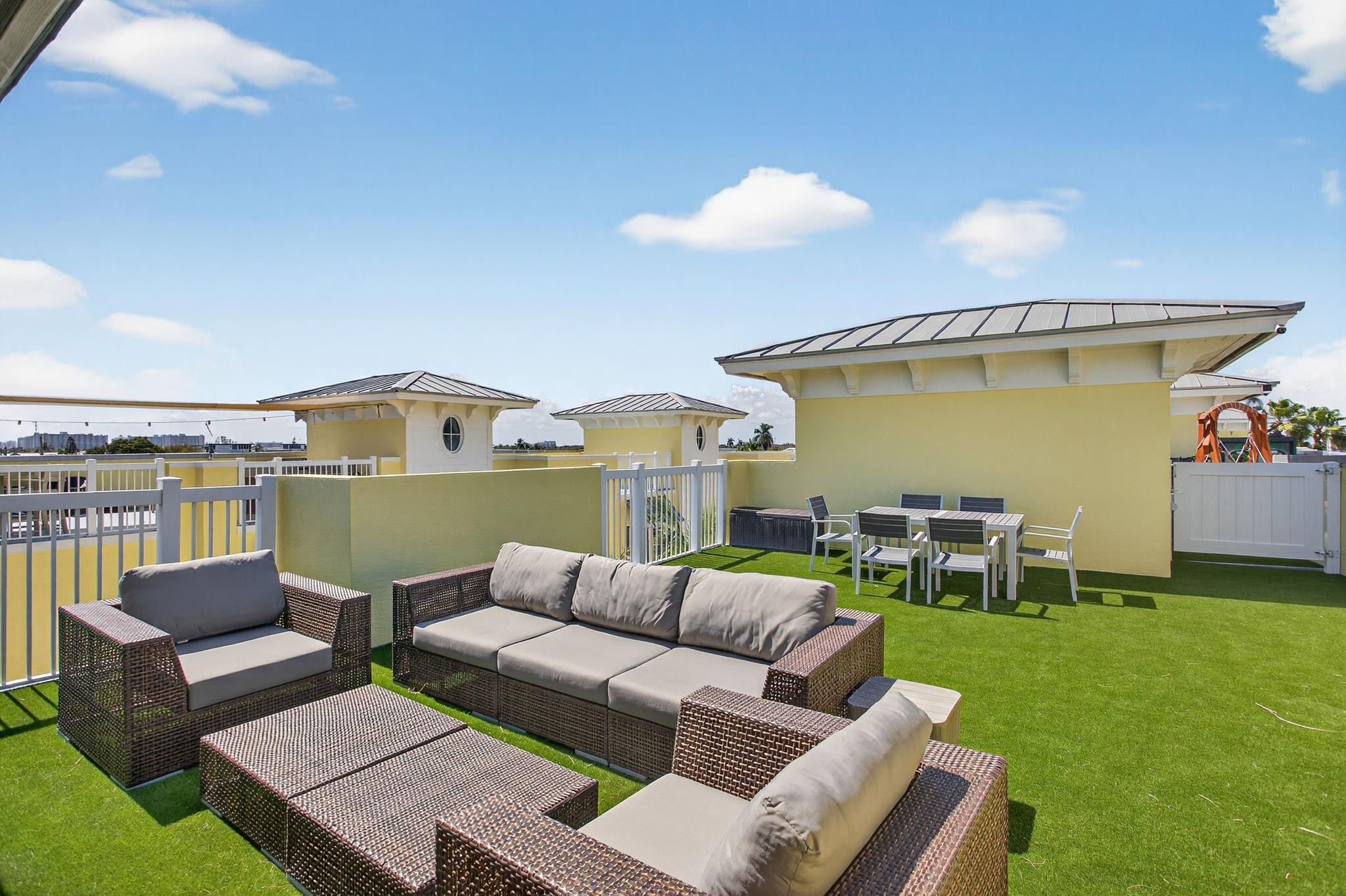 4332 Seagrape #7, Lauderdale By The Sea FL 33308