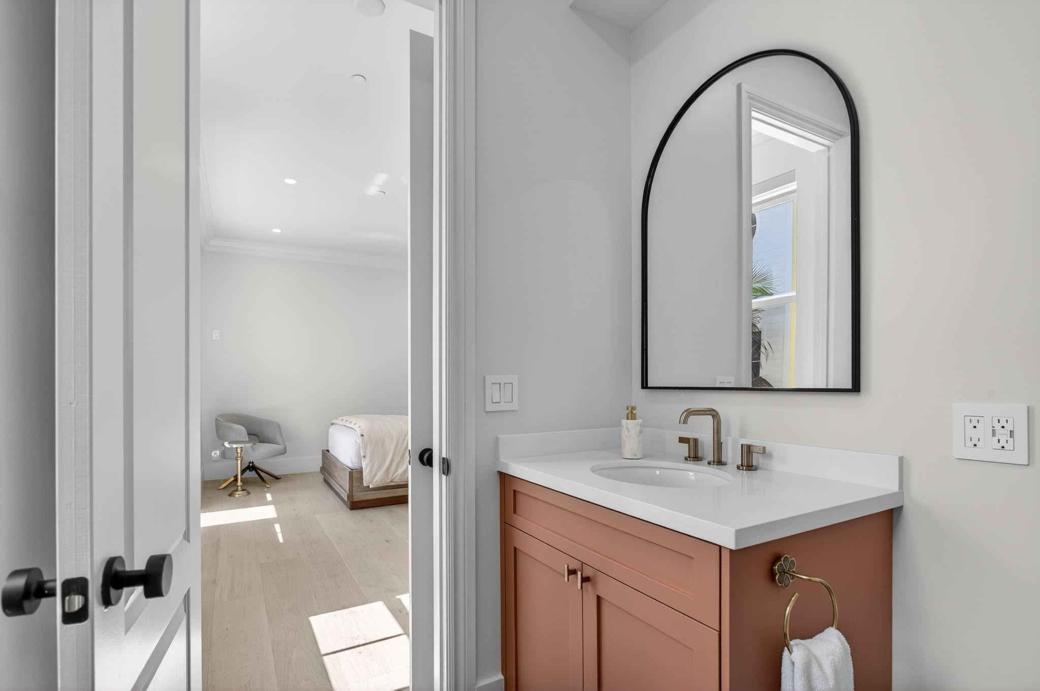 4332 Seagrape #7, Lauderdale By The Sea FL 33308