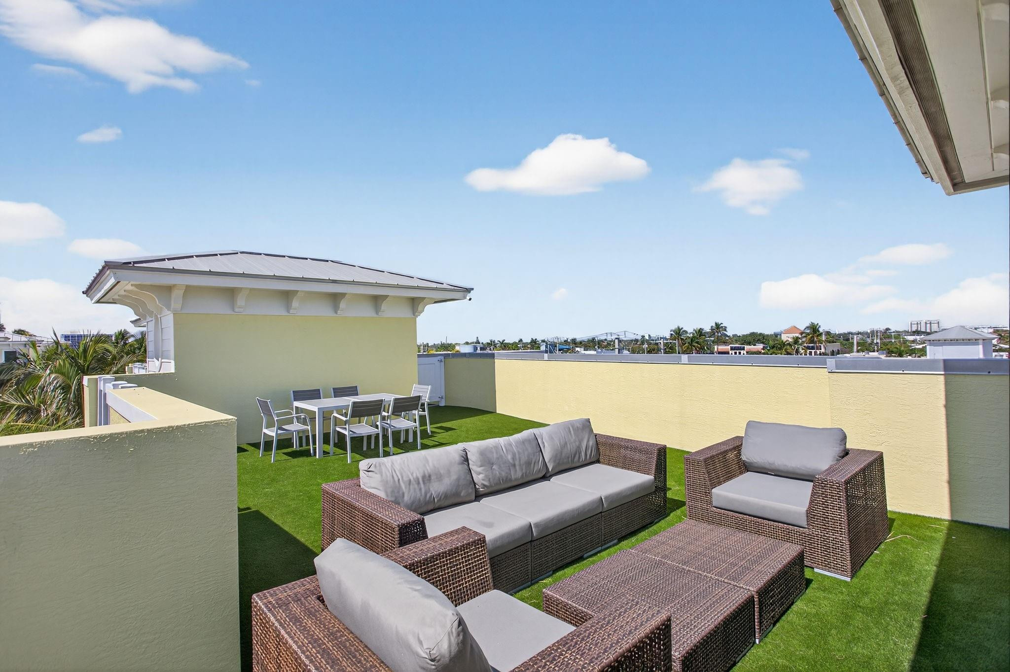 4332 Seagrape #7, Lauderdale By The Sea FL 33308