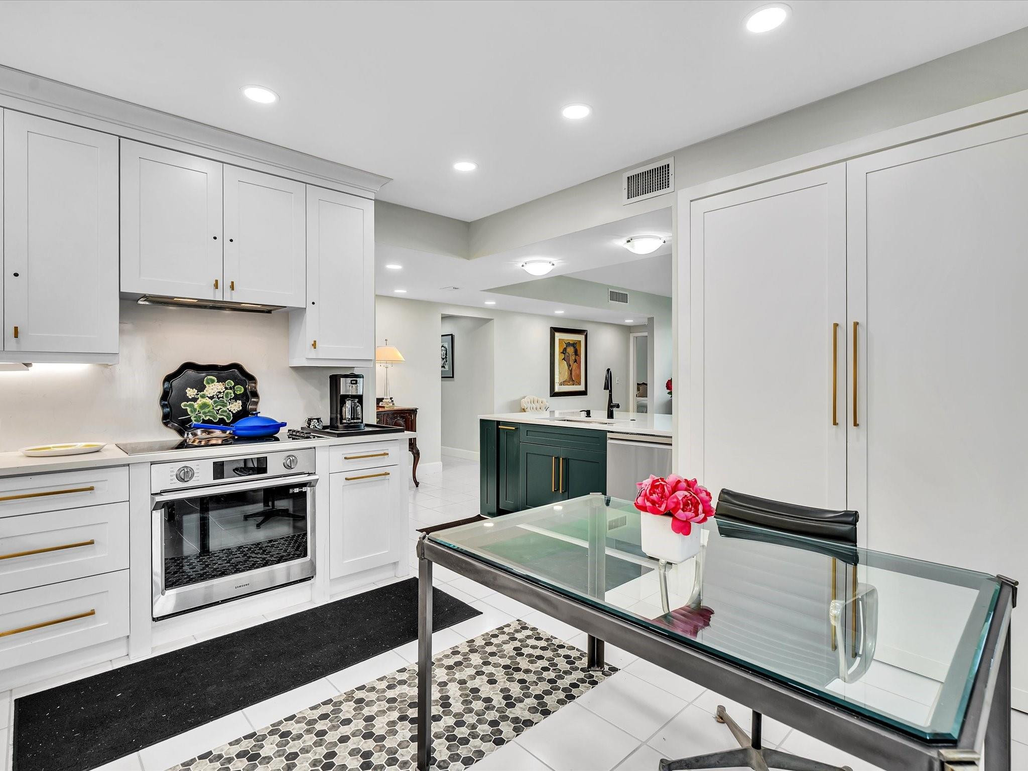 7642 ElmRidge #14 L, Boca Raton FL 33433