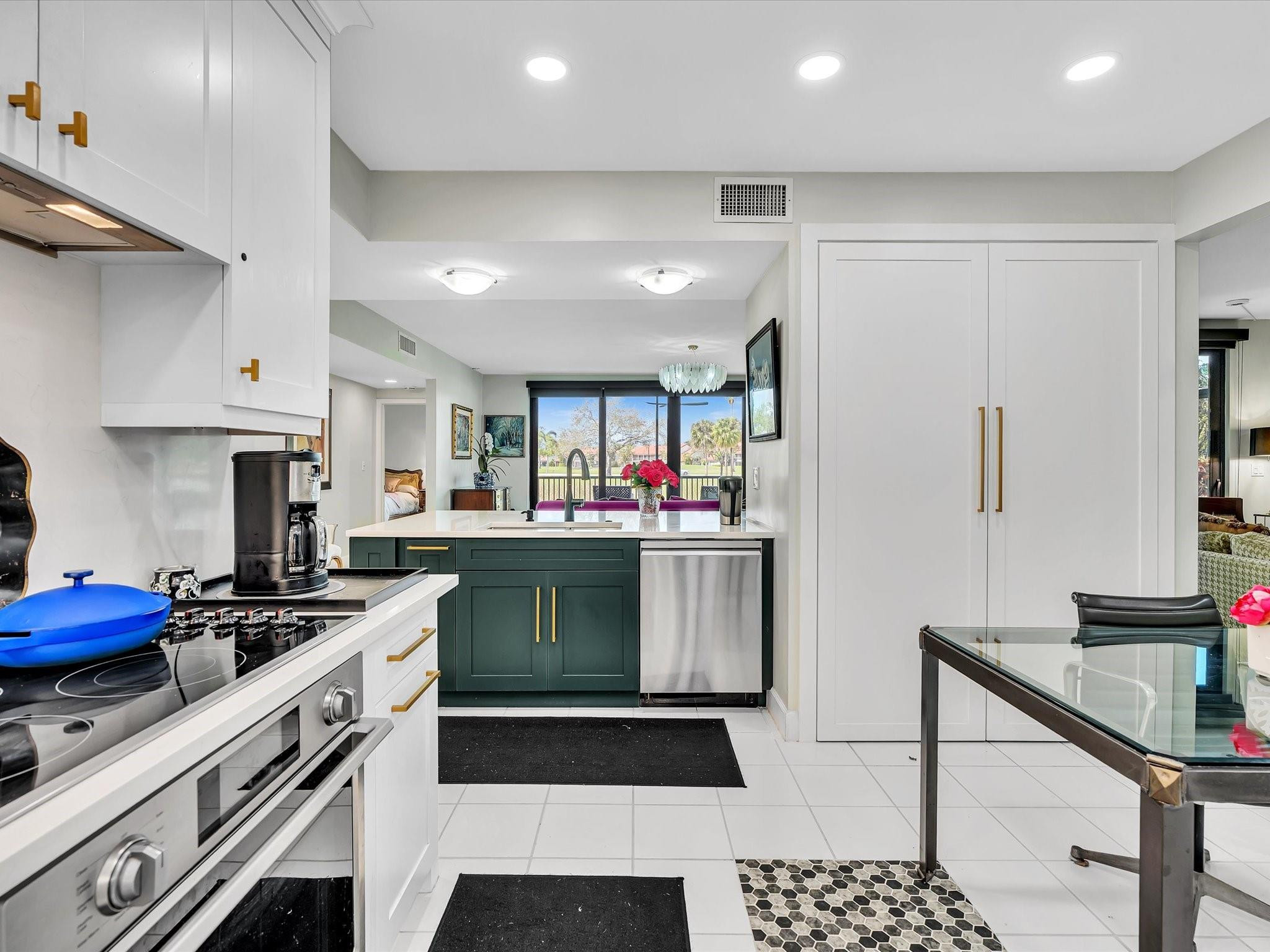 7642 ElmRidge #14 L, Boca Raton FL 33433