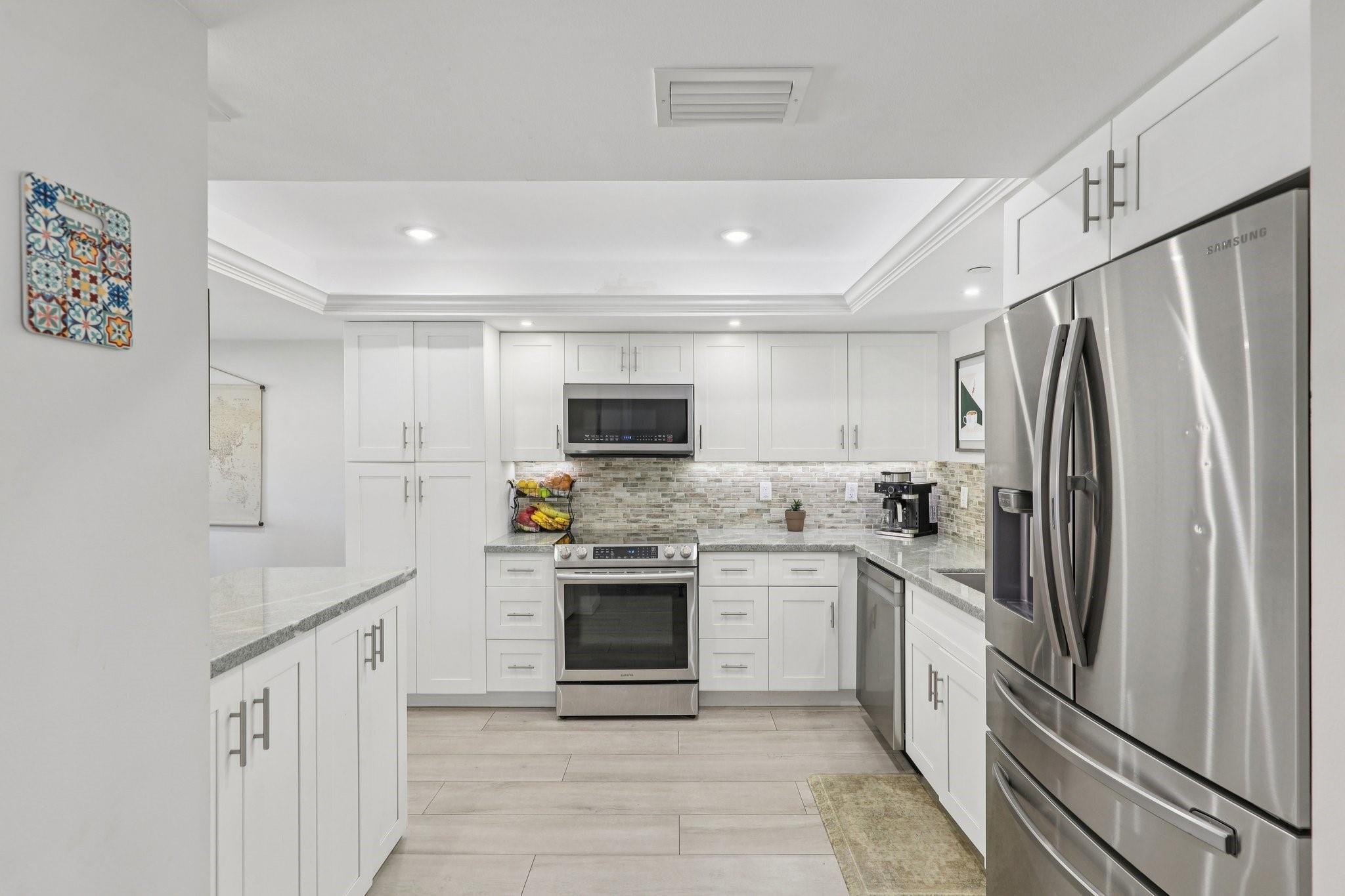 665 SE 21st #107, Deerfield Beach FL 33441
