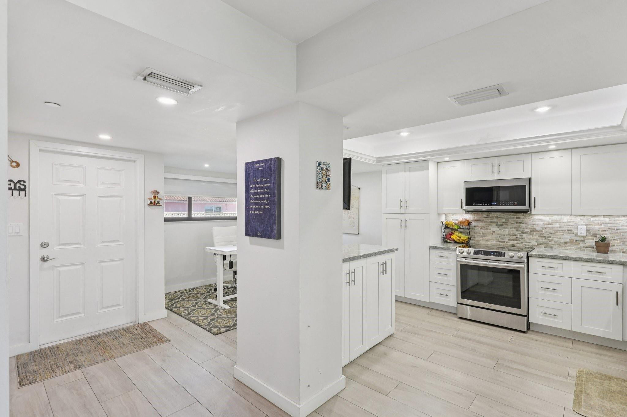 665 SE 21st #107, Deerfield Beach FL 33441